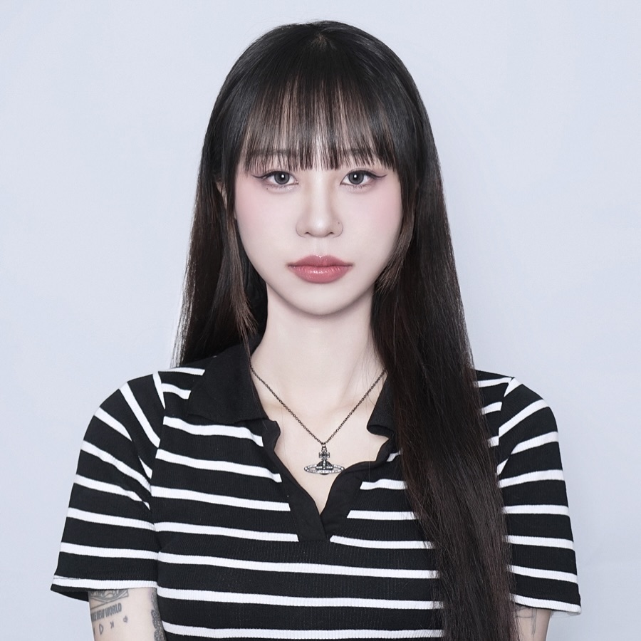 증명사진 하도 뭐라해서 다시 찍었어