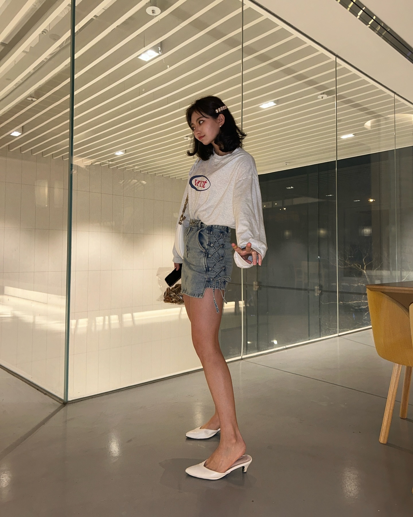 사진첩에 있던 사진

가을 빨리 오고 여름 빨리가,,

zara 
vanishment.kr 
#zara #zarawoman #자라 #VNMT #바니쉬먼트