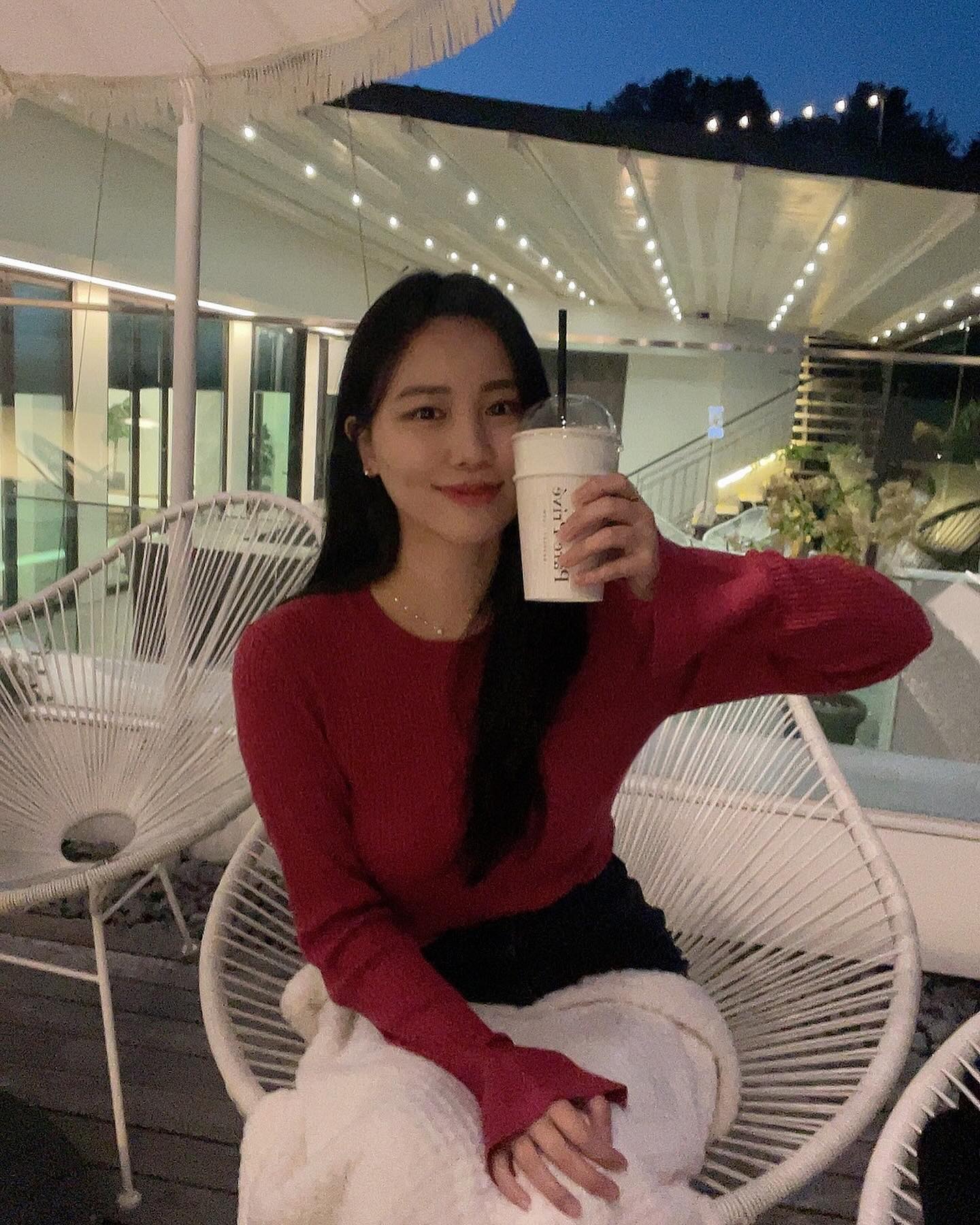 아마 앞으로의 인생중에 가장 고민이 적고 사소한 것에도 감사함을 느낄 수 있고 행복하다고 표현할 수 있는 나날을 보내는 중☺️🍁