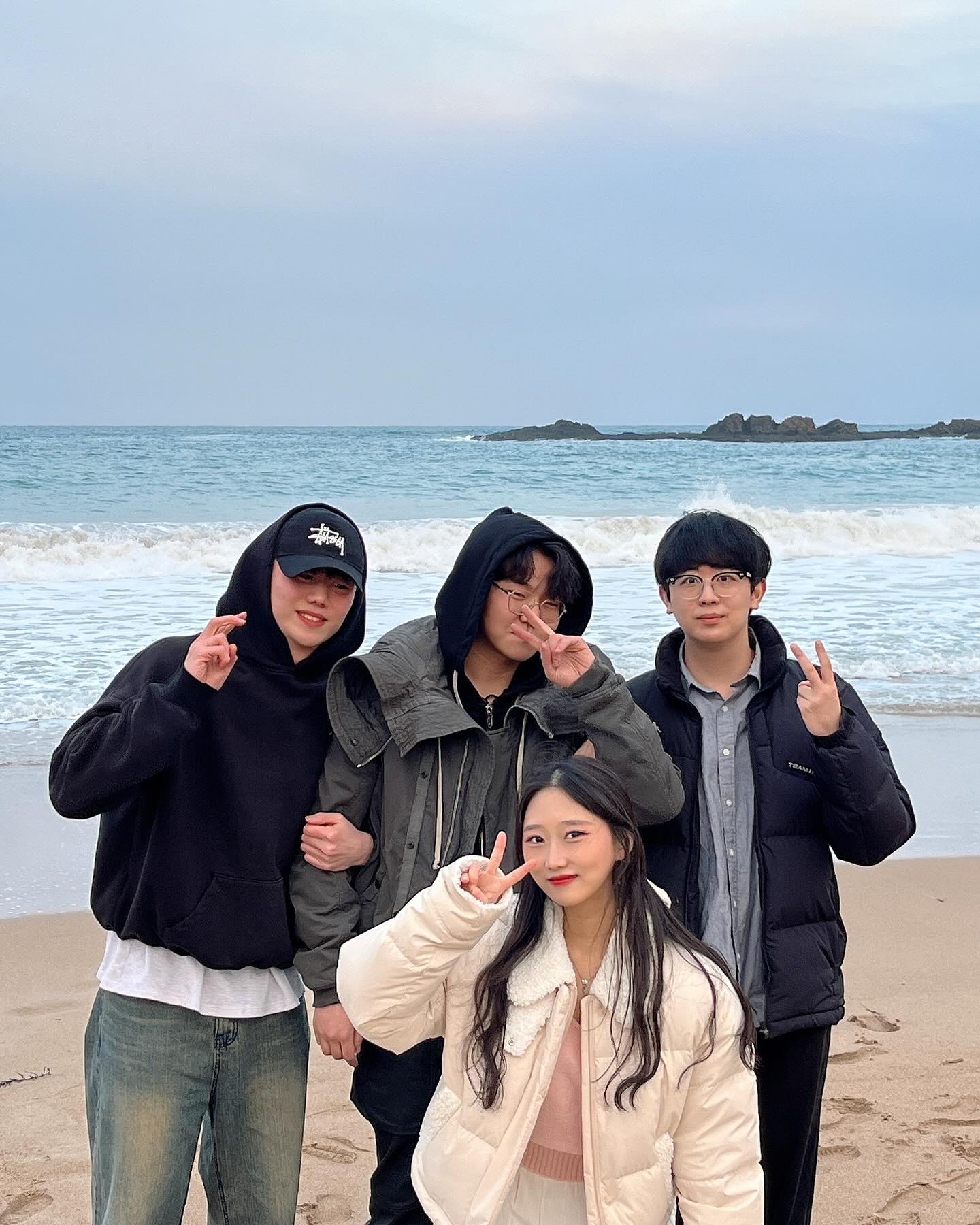 🌫️🌊🌫️