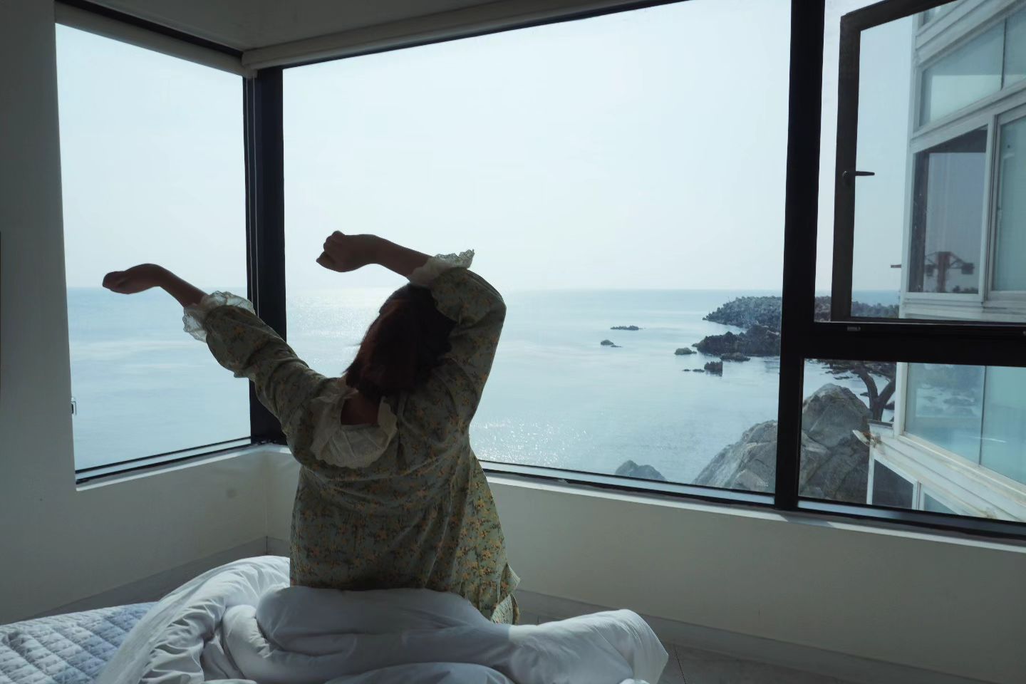 그러니까 이게 벌써 1년 전이라는거잖아 👊
왜 시간은 가면 갈수록 빠르게 가는건데..?

나랑 놀러 갈 사람 🧐🧐

#여행 #일상 #경주 #펜션 #동해 #여행스타그램 #여행에미치다 #울산 #일상 #맞팔 #홈웨어 #잠옷 #여행기록 #일상기록 #오오티디 #팔로우