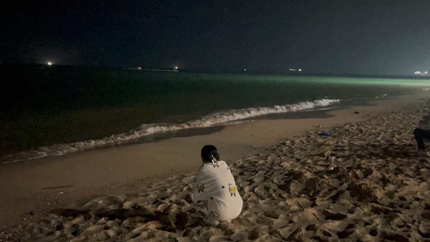 🌊🤍