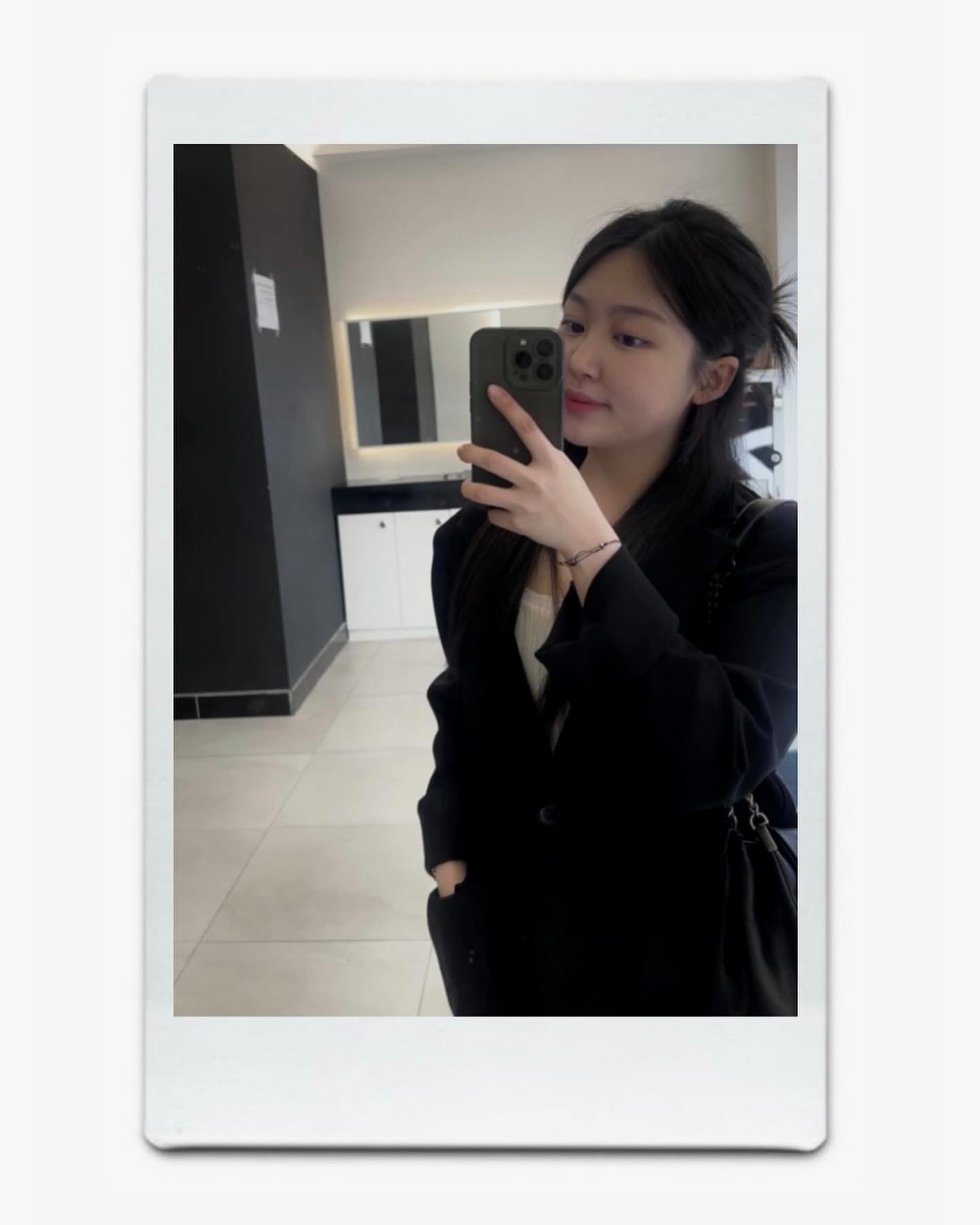 👣