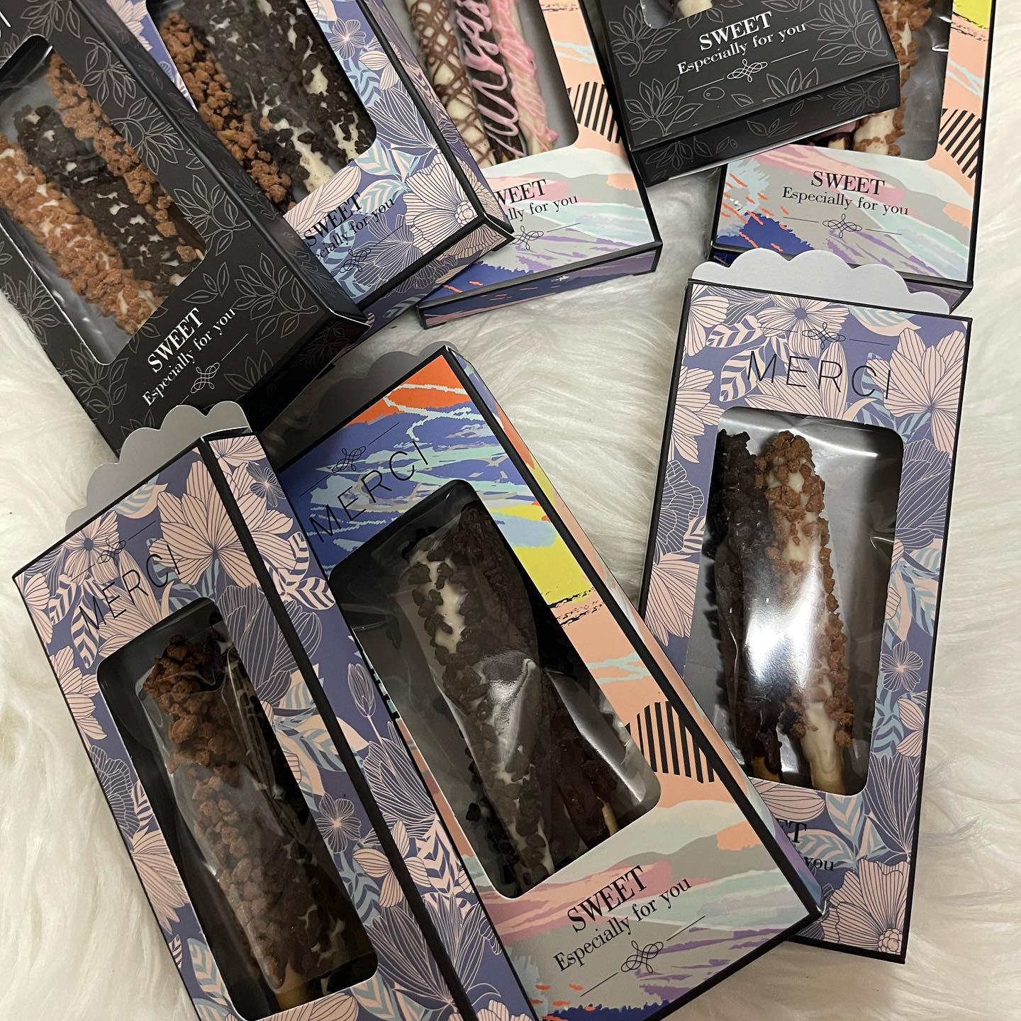 #광고 #협찬 #AD

빼빼로 만들기 , 
이거 하나로 빼빼로 데이 성공 🫶🏻
지인들과 함께 맛있게 먹었어요!

#빼빼로만들기 #빼빼로 #수제빼빼로 #빼빼로만들기세트 #빼빼로데이 #빼빼로재료 #빼빼로데이선물 #빼빼로선물 #빼빼로포장 #초콜릿만들기 #메이크마인