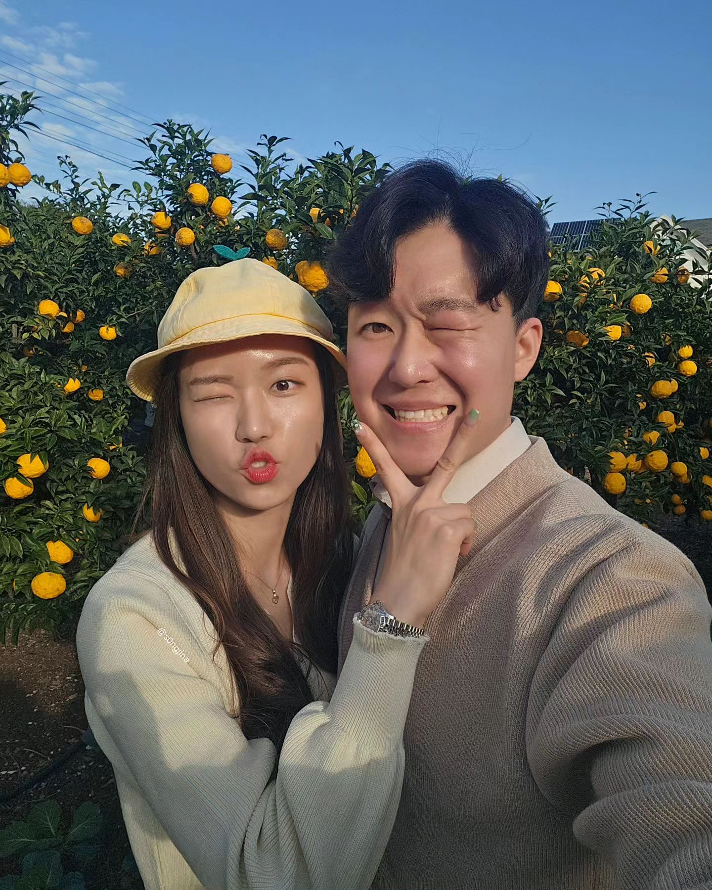 오랜만에 오빠랑 셀카🍊