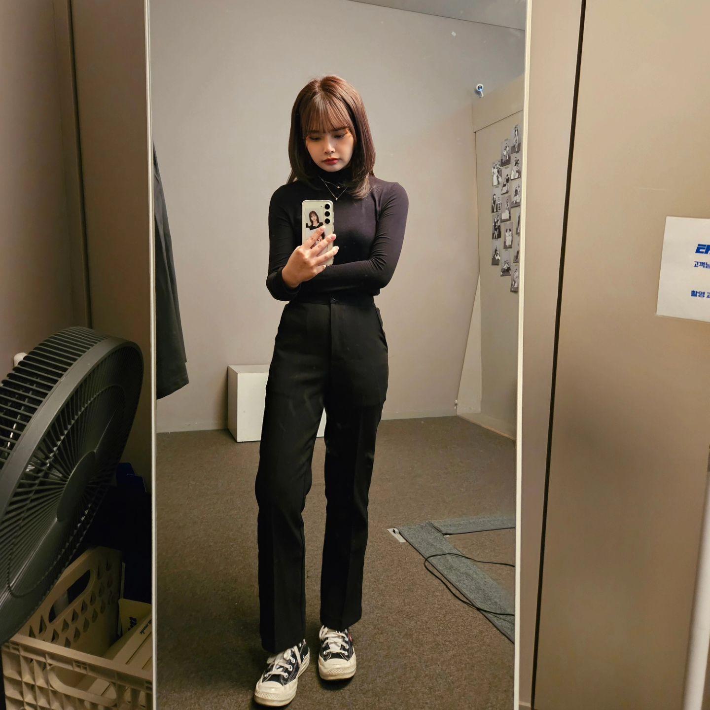 오디티모드 신라스테이 구로점
모야 패키징 이쁘다고 왜 소문 안났어

촬영룸 안에 있는 거울로 찍으면 내 키 170되는 듯
촬영은 정시에 시작하니 그 전까지 셀카 한가득😍

이벤트 참여하면 4컷 6컷 사진도 추가로 제공된다니
레이아웃이 이렇게 이뿐데 어떻게 안해🤭

어디서 어떻게 찍어도 사진이 예쁘게 나오는 조명이라
사진 좋아하는 사람들 무조건 가봐야하는 곳

📍오디티모드 신라스테이 구로점
📍시흥대로 596 1층
odt.mode

#협찬 #오디티모드 #오디티모드x신라스테이 #셀프사진관 #셀프촬영