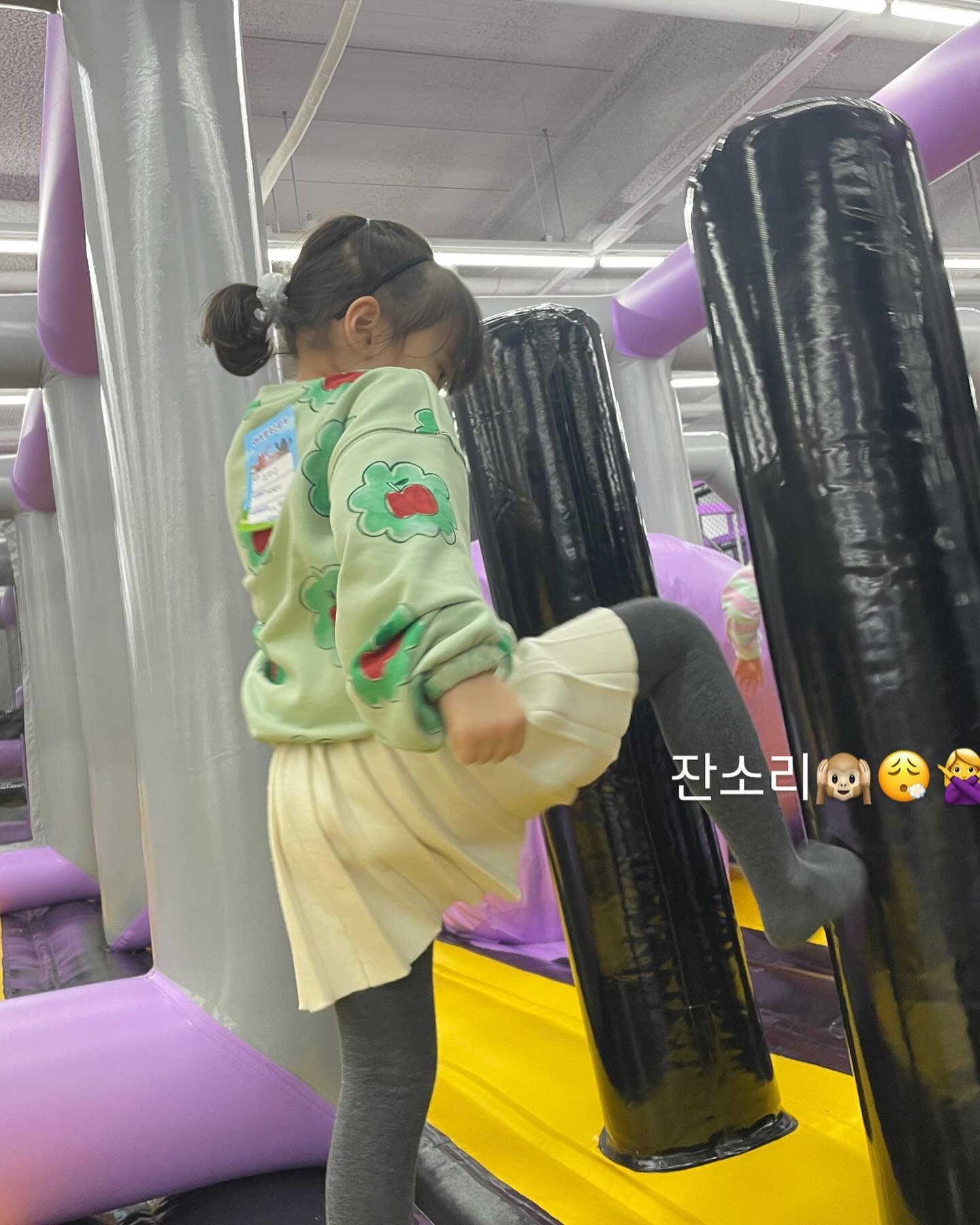 병아리네 이모 저모 고모🍅🍔🐥