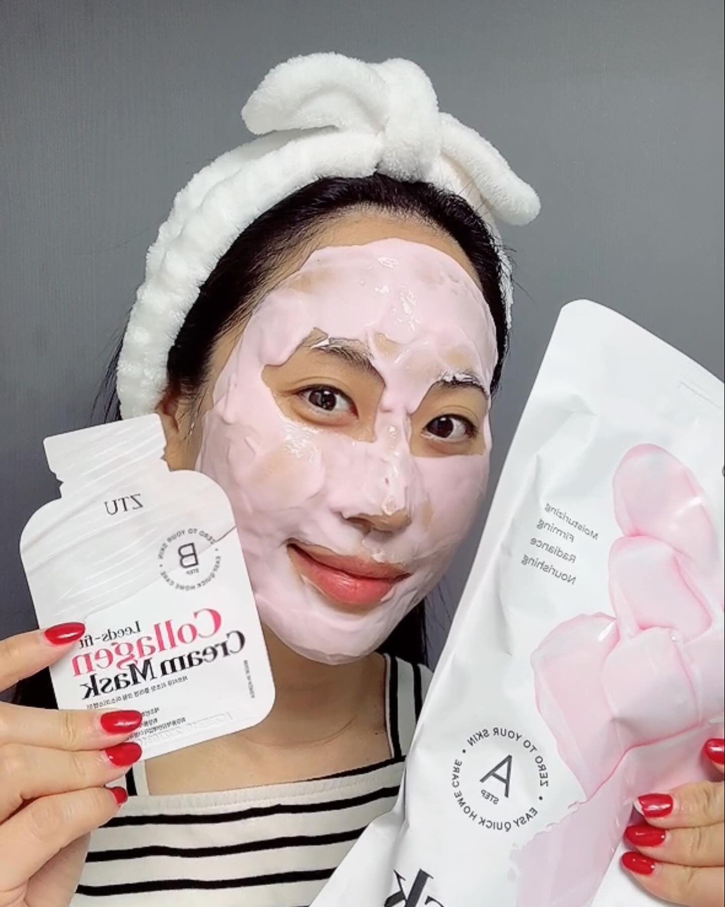 #협찬
왜 이제서야 만났나몰라요🥰

 제트티유의 리즈핏 콜라겐 크림 모델링 팩을 사용해보았써요.
여태까지는 가루타입에 물을 넣어 섞는 모델링팩만 사용했었는데,

리즈픽 콜라겐 모델링팩은!!
✔️크림마스크 + 크림오일 조합으로
모델링팩을 떼어내고 촉촉함이 남달라 정말 놀라웠써요🫶🏻
영상에도 있듯 떼고난 모델링팩을 손등에 얹었다가 떼어내도 촉촉함이 남아있는거 보이시죠???

피부온도를 낮춰주어 모공의 부피를 맞춰주고, 
자극받은 피부를 진정시켜줘
저는 평상시에도 꾸준히 모델링팩은 해주는데요.
기존에 사용했던 !! 피부관리샵에서 해줬던!!
모델링팩과는 다르게 훨씬 촉촉함도 오래가네요👍🏻

팩하고 난후 계속 거울을 보게되는 마법?!

#제트티유 #ZTU #콜라겐모델링팩 #크림모델링팩 #홈케어 #생기충전 #탄력광채 #홈쇼핑 #물광피부 #모델링팩추천 #아이스크림팩 #물광폭탄팩 #홈케어추천 #모델링팩 #피부미인