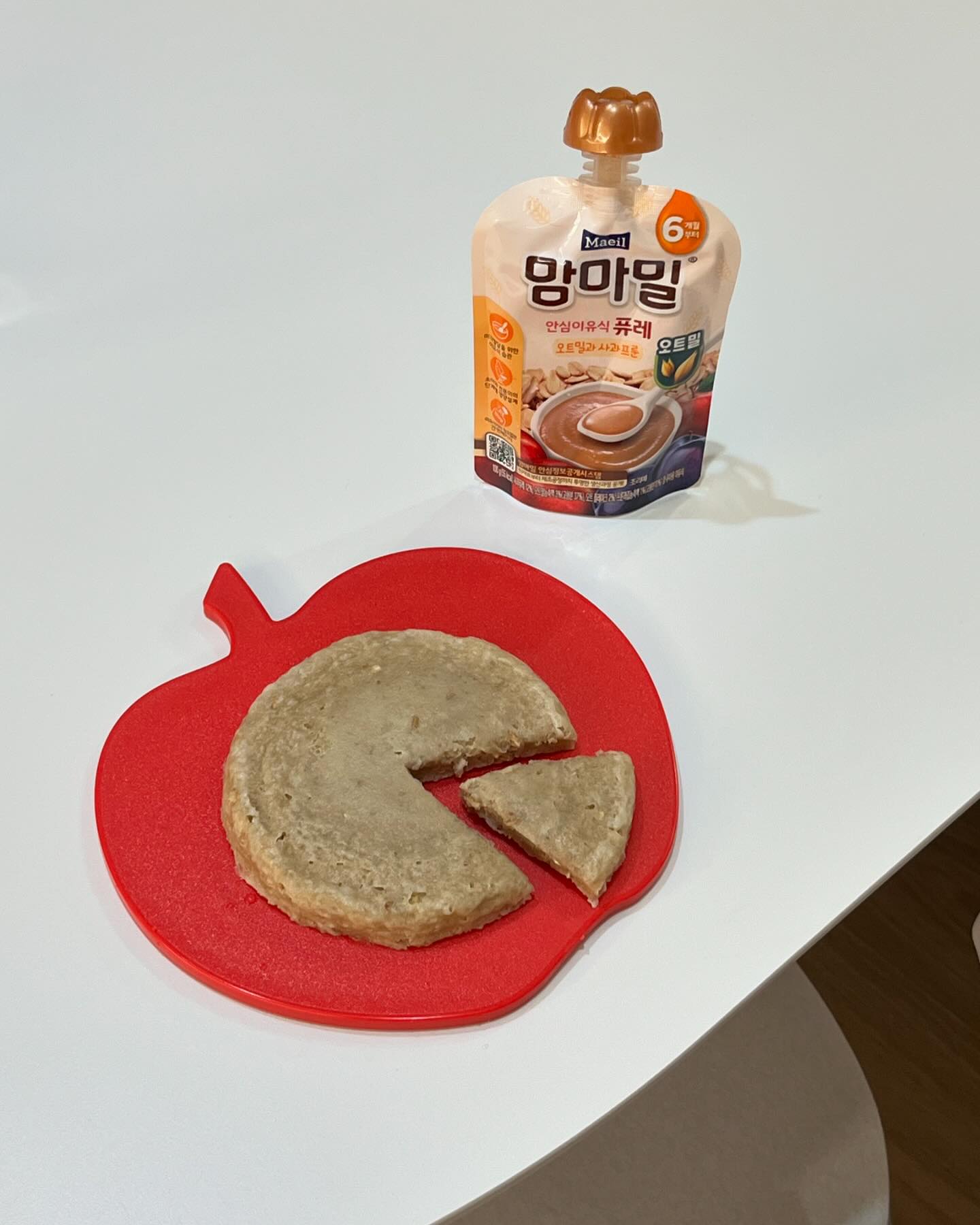 계란알러지덕에 매번 간식은 #노계란분유빵 🍞
오늘은 집에 있는 퓨레 추가했더니 더 잘먹었어요 ㅋㅋ
저는 대부분 소량씩 요리를 해서 작은도마 너무 잘 써용
#달로플라스트 도마 너무 귀엽죠 (்▿்)