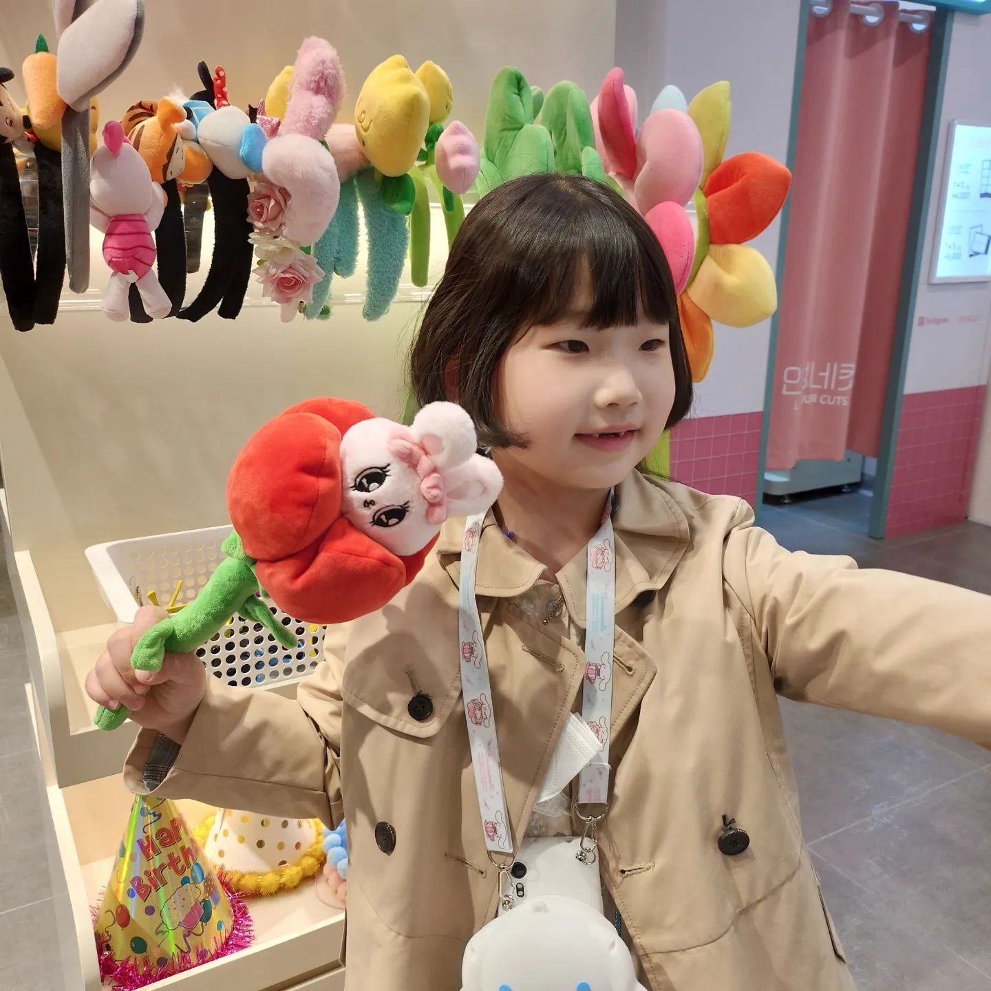 🩷

어제는 돌잔치에 다녀왔어요!

저녁시간대인데 너무 설레서
2시에 준비 끝내고 미리 가서
데이트 했네요🥰

집에 돌아와서는 꿀잠...ㅎㅎㅎㅎ
이제 체력이 안따라준다🥹

#돌잔치 #돌잔치룩
#사촌언니한테물려받은코트
#이모가선물해준원피스
#갈수록예뻐지는 #8살 #엉니