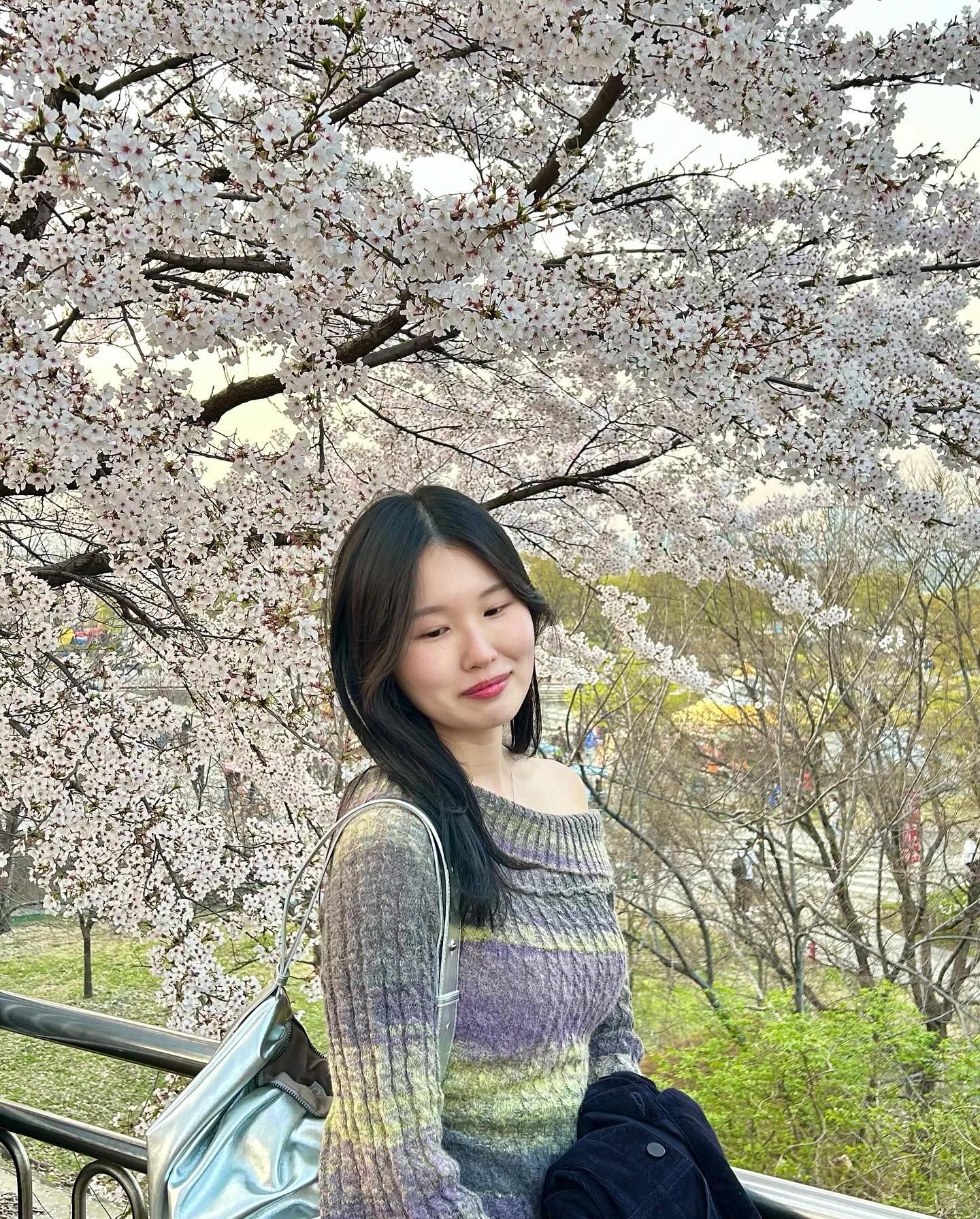 🌸벚꽃놀이 시작🌸
.
.
.
.
#좋아요테러 #좋아요반사 #팔로우 #맞팔환영 #맞팔 #선팔하면맞팔 #선팔맞팔 #좋반 #좋아요 #좋아요반사 #팔로우 #맞팔환영 #맞팔해요 #선팔하면맞팔 #선팔 #follow4like #fff #followforfollowback #likeforlikes #I4f #f4f #l4l #like4follow #ootd #国人 #美女 #フォローバック #いいねした人全員ファローする #いいね返し