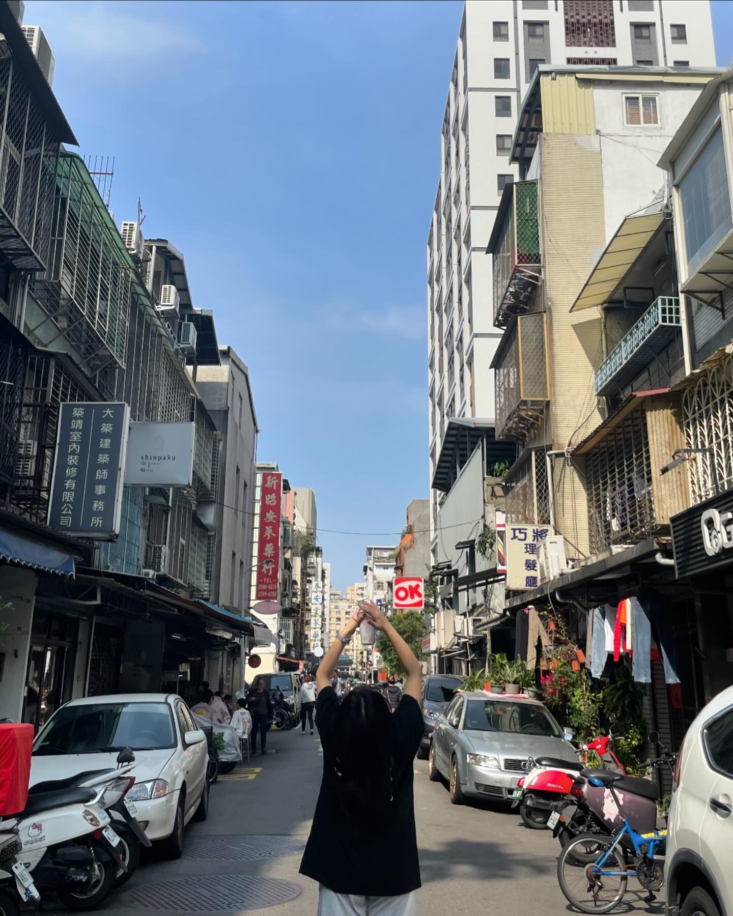 台湾で朝ごはんチャレンジしたけど大成功✨
唯一自分から食べたいって言った#蛋餅 ましっそっそよ
帰りにマート寄ったけど飲み物しか買ってないね