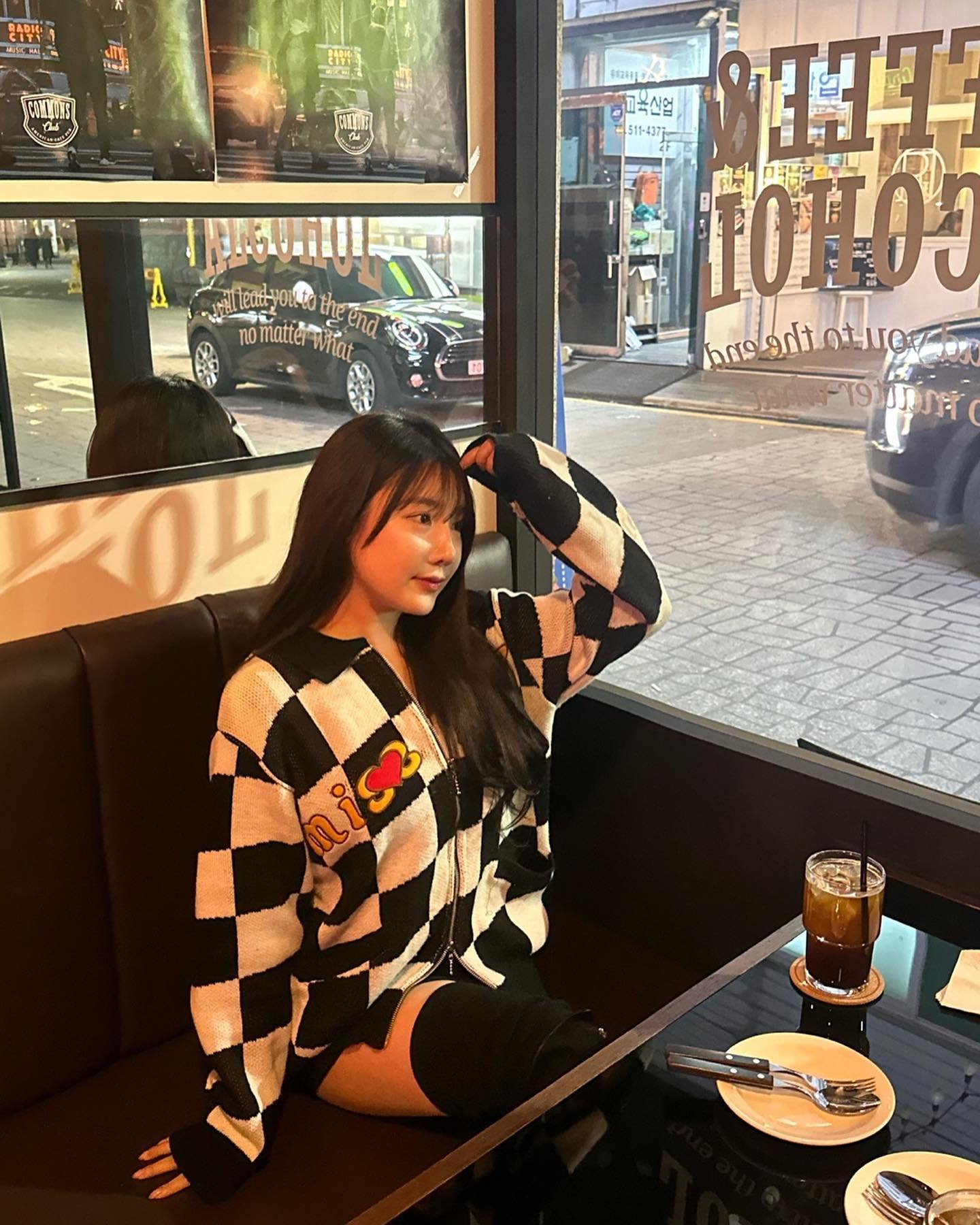 미스룰즈(with_misslulz ) 입고,
커먼즈 클럽 뿌시기! <-모든 메뉴가 너무 맛있어...🍝