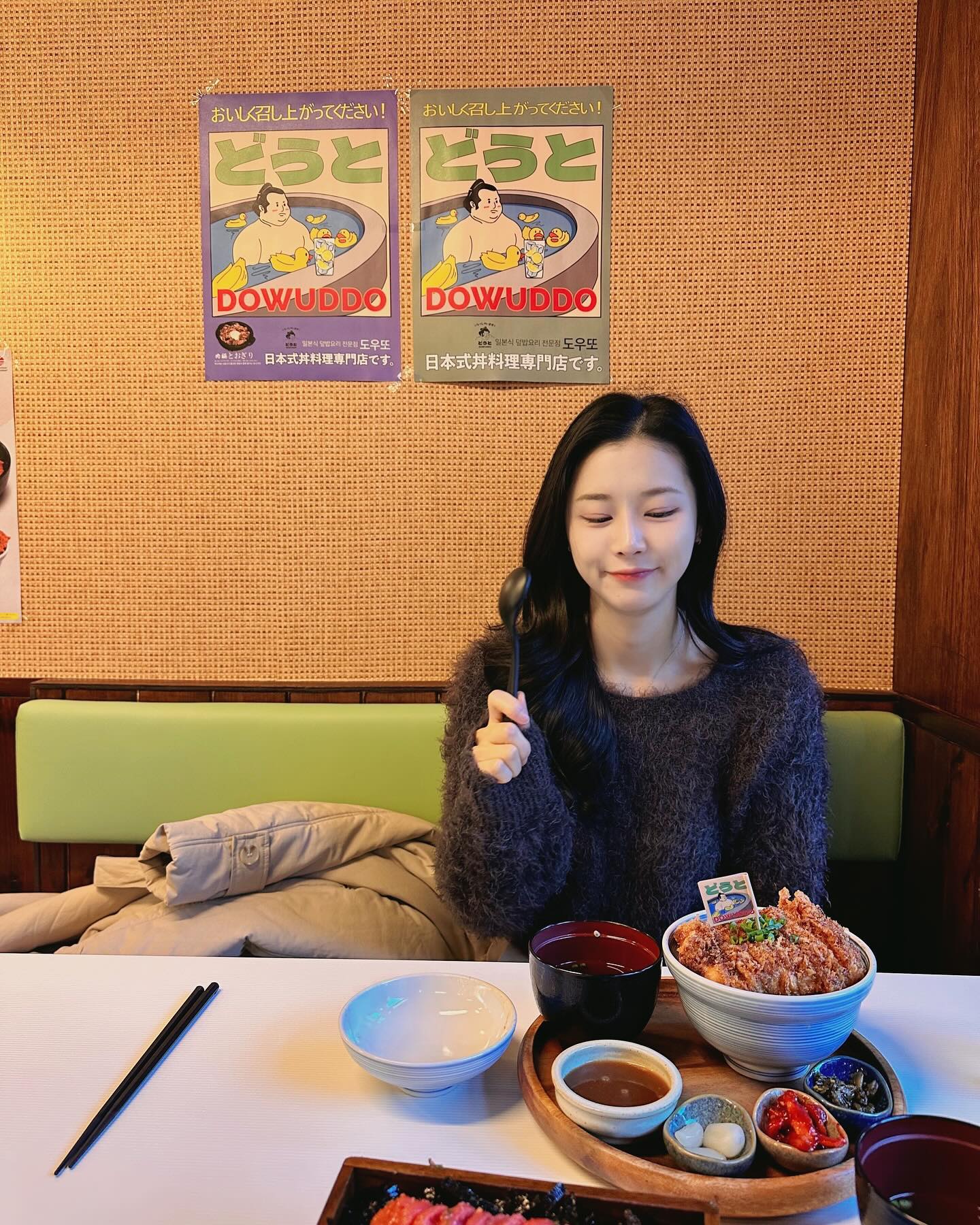 퉁퉁퉁 부운 얼굴로 잠깐 마실🍀