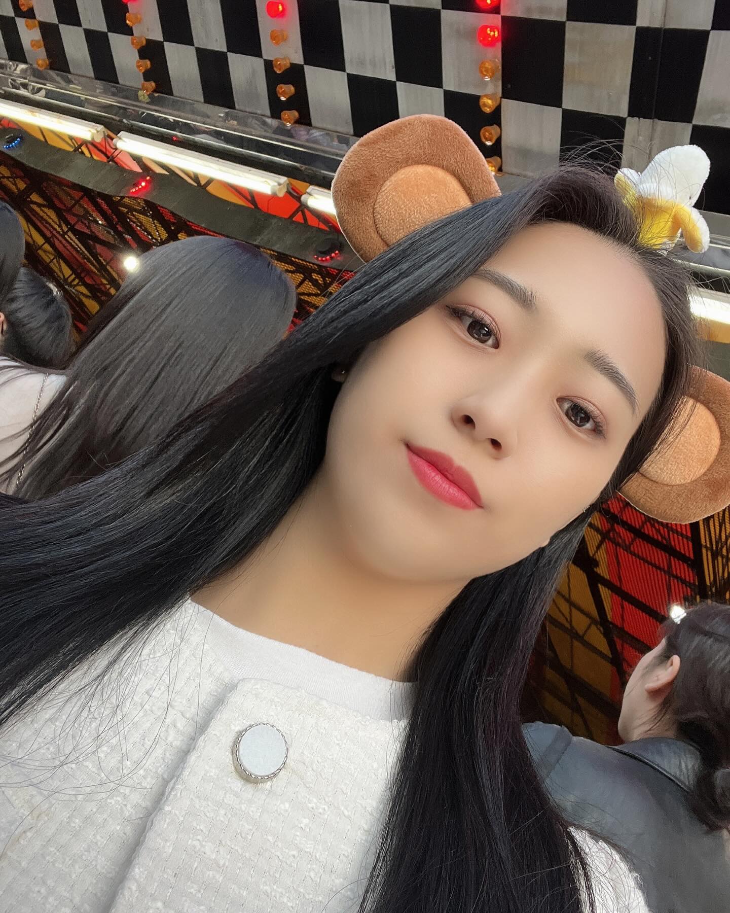 그나저나 셀카 찍는법 잊어버림 ⌯’▾‘⌯