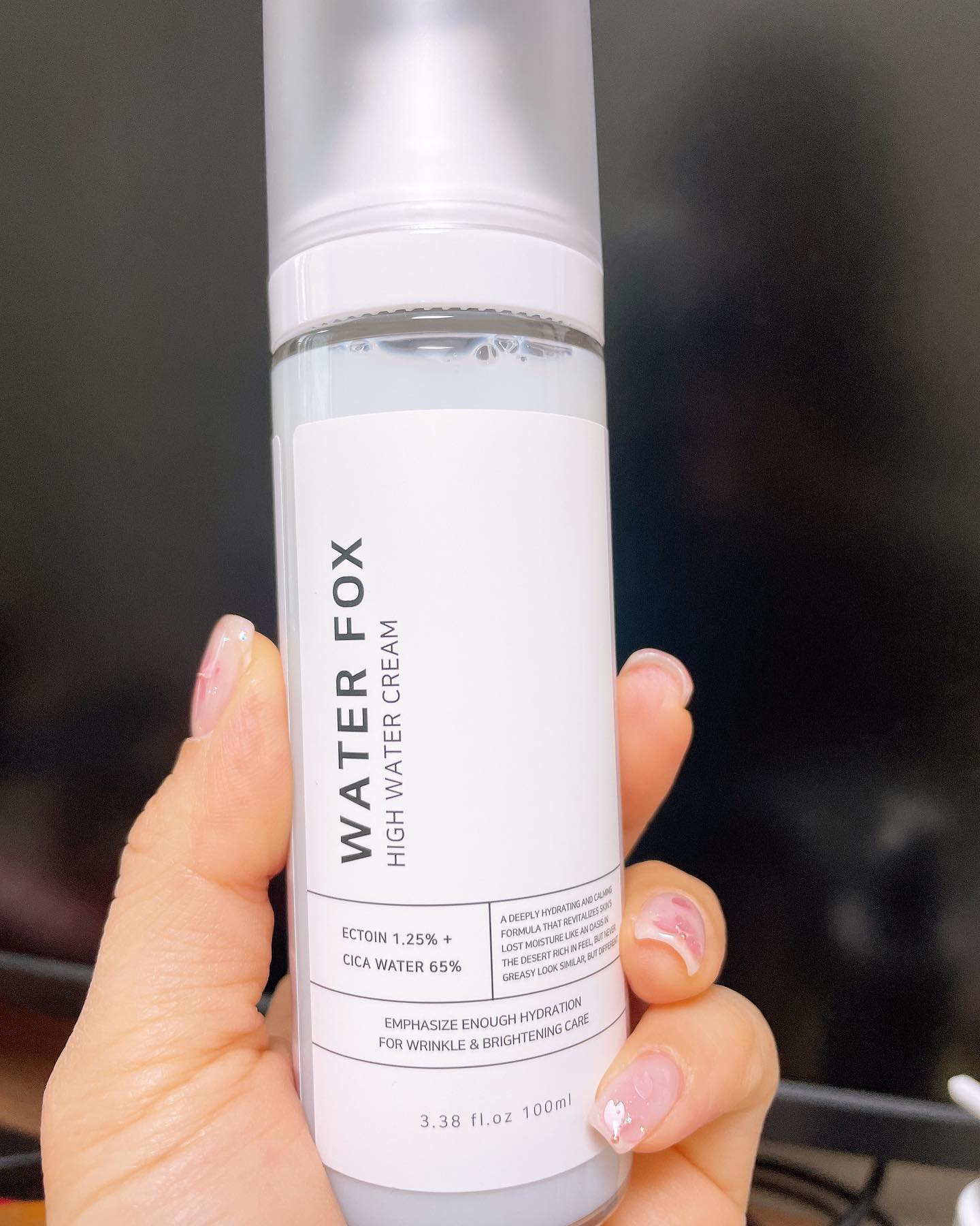 #협찬 waterfox.kr #워터폭스 #물크림
  분사력이 진짜 좋고 진짜 순해요 여드름이 안나요 향도 너무 좋은데  크림광이 피부를 좋게만들어줘요 이건 또 사고싶어요 친구에게도.알려줬어요
#뿌리는크림 #엑토인 #화장품 #수분충전 #잡 #네일 #3칙크림 #100ml크림 #사진전이벤트  #미용 #근본안티에이징 #고보습크림 #부스팅팩 #잡지 #고보습