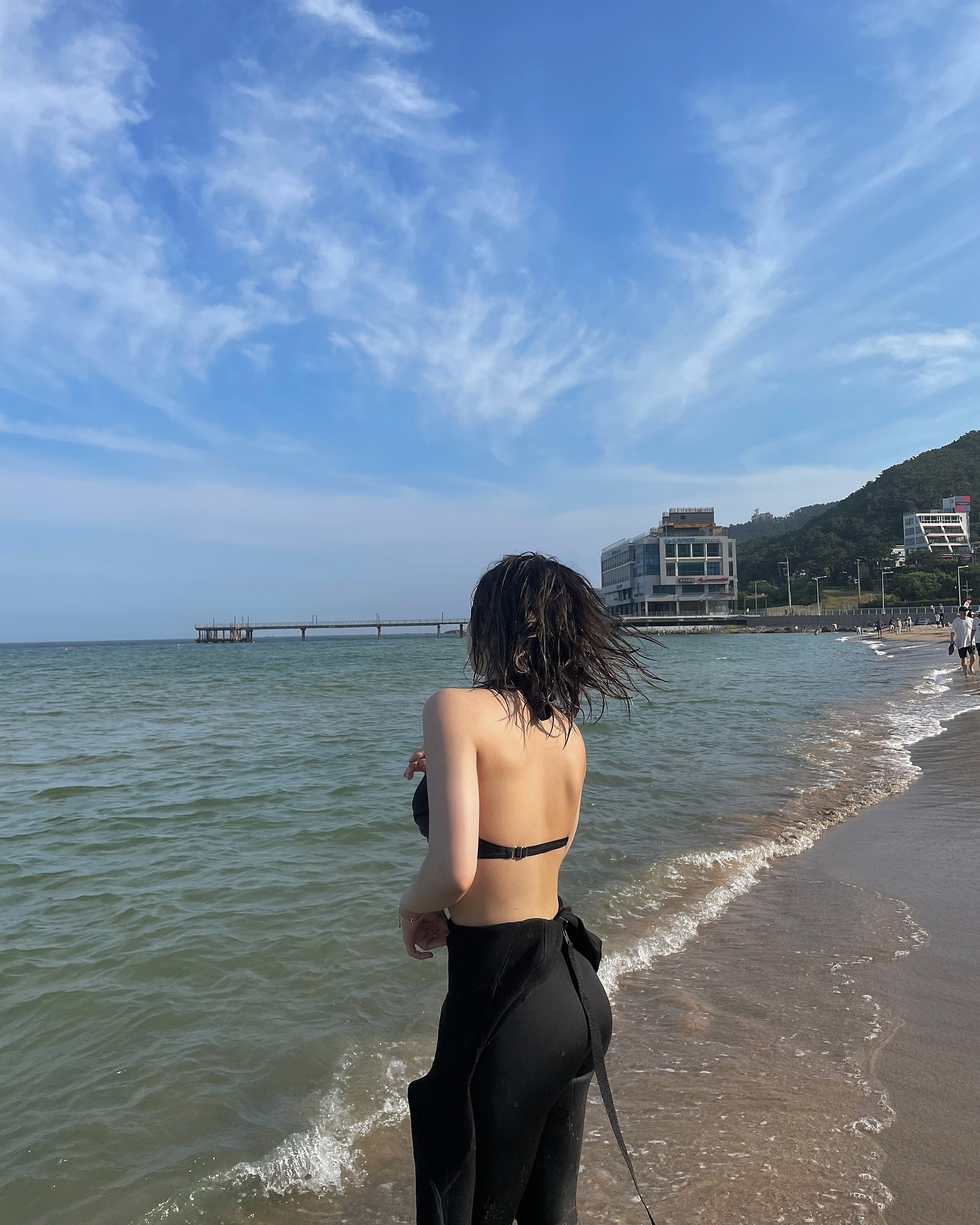 서핑수트를 시상식 드레스로 만들어주셨음 ㅋ