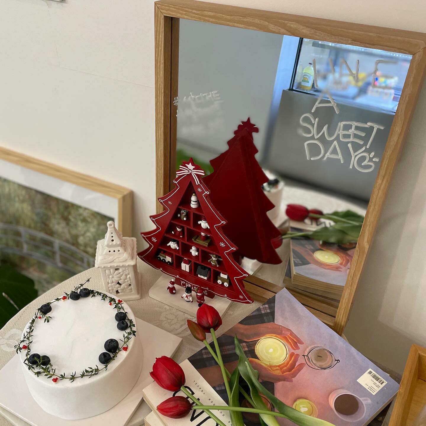 todaysweet_cake #협찬 #행궁동케이크 #수원레터링케이크

오늘도, 스윗 🎂

경기 수원시 팔달구 정조로 847-1 3층

쌀케이크의 편견을 깨준곳 ! 일반밀케이크보다 오히려 쫀득해서 더 좋고 안달아서 어른들 케이크로도 좋을것 같아요