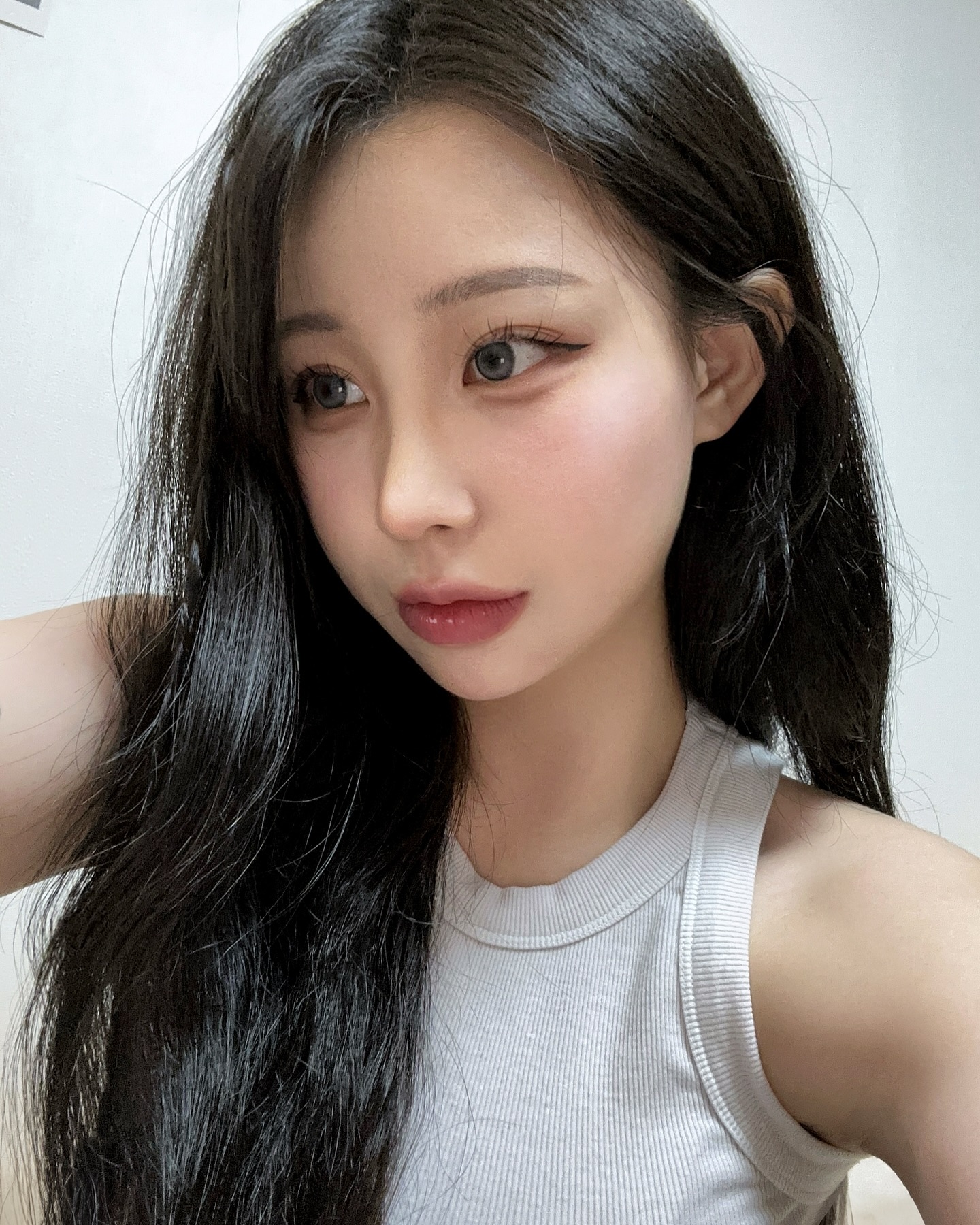 렌시스에서 예쁜 렌즈를 제공받았습니다 ო̤̮
착용감 뭐에요 진짜 너무 좋고 편함.. 완전 데일리 렌즈로 안성맞춤!
그래픽도 예쁘고 무엇보다 발색이 왜케 좋은건지😻
(온라인 주문도 가능한데 바쁜 평일에 필요하다면 온라인으로 간단하게 주문히세욧 ◡̈ ༘ *)

_lenssis 
#렌시스 #샌드플러스그레이