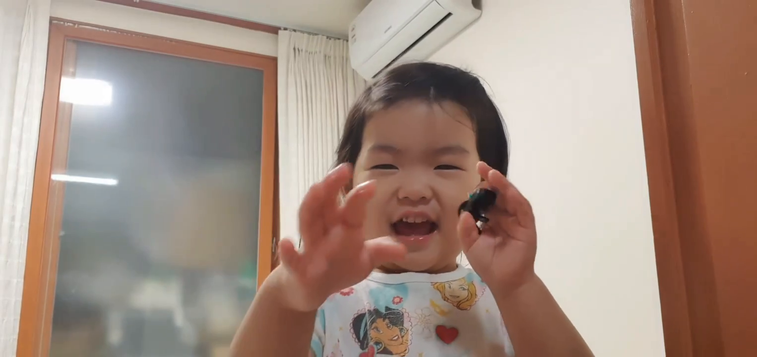 말을 시작하니 노래도 부른다 💕
추석 헌정 동요 '달 달 무슨 달'