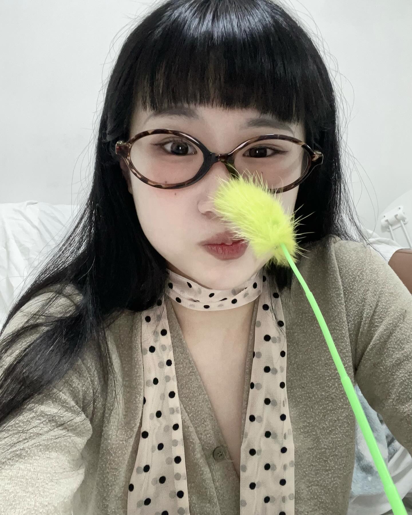 긱긱긱긱 데 고쟈이마수😹 그래도 긱시크로 봐줘잇 치열한 공방끝에 결정된 1번사진 아쟈스!!!🤍🤍🤍