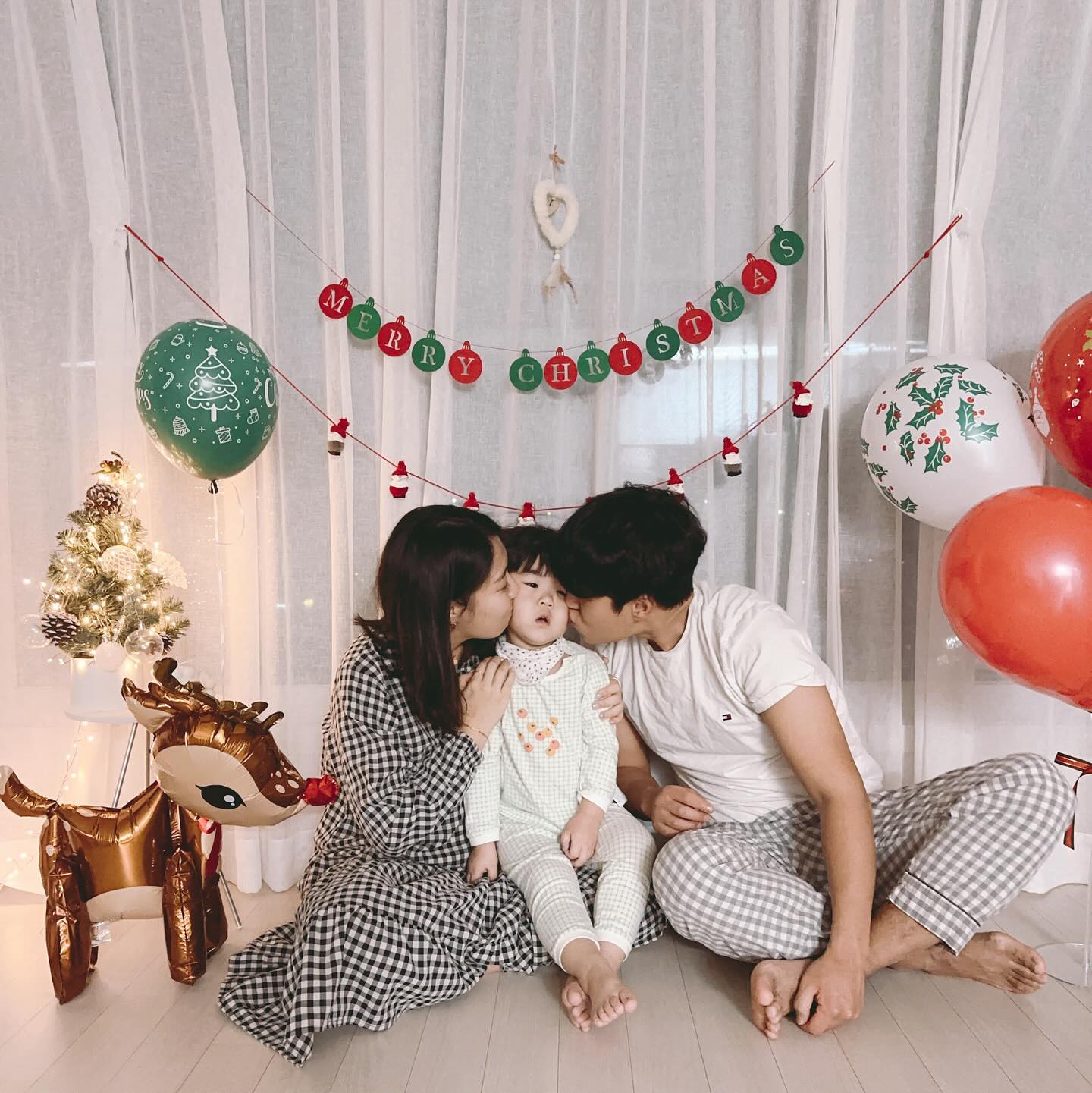 뚜호네 멜-크🎄❤️(이뚜호 찌부되다..🎅🏻)