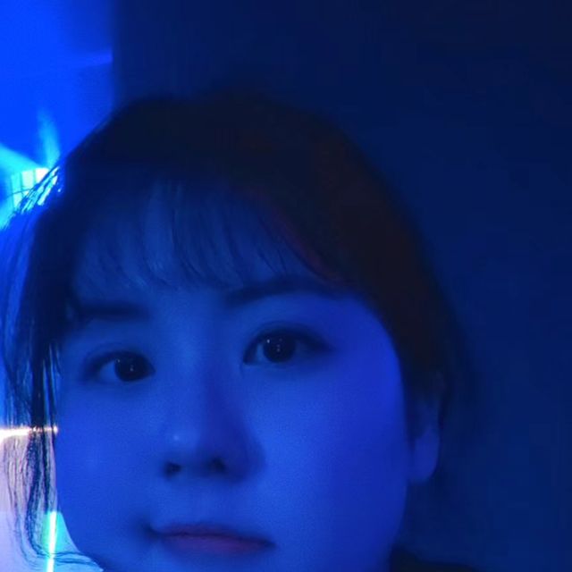 jina 🩷 일상 기록, 소통, 직딩의 하루 on Instagram: "#광고#한방케어#안면비대칭 1월 말부터 꾸준히 관리 받고 있는 중인데 과연 무슨 관리 일까요?! 꼭 사진 찍으면 이 각도는 예쁜데 저 각도는
