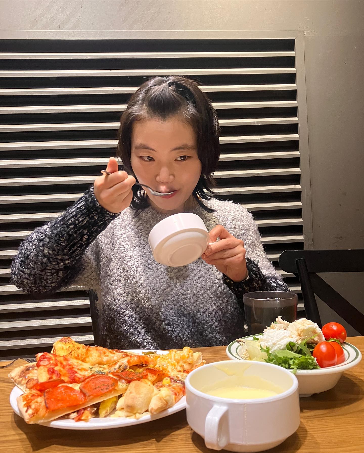 ??? : “오늘 별로 못 먹겠는데?”
#피자몰 #피자몰챌린지 #옴뇸뇸 #pizza