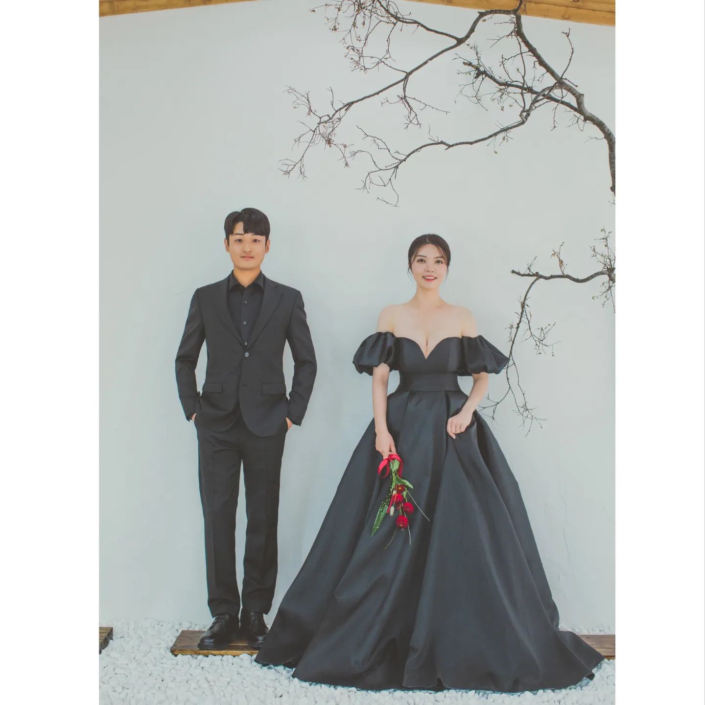💍D-75 최애 블랙드레스부터 공개🖤

벌써 10월도 마지막, 11월 또한 잘 부탁해🙏🏻

👰🏻‍♀️bride_reborn
🤵🏻lussosojeju_
📷 daguerre_studio