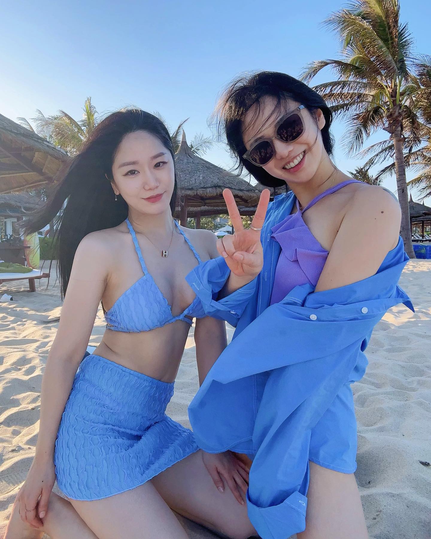 .
베트남 인기투표에서 완즈니 밀려버림 ...... 🥲
서예지 닮았단 소리도 심보라미한테 뺏기고...........

베트남 사람들 미워! 시러! 흥! 

#서예지닮은친구랑 #베트남인기녀 #베트남연예인 bboooo_s