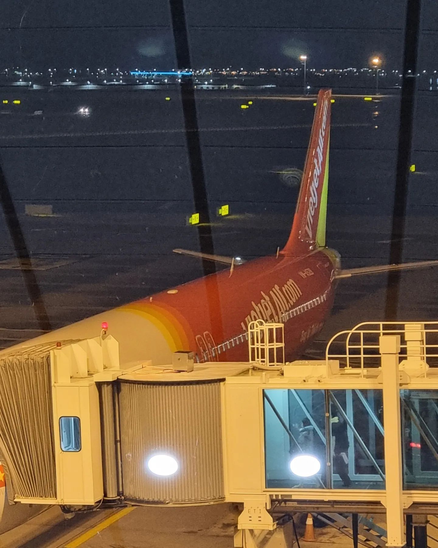 2024.01.20 거의 5년 만에 공항 냄새 맡아보는군 일찍 도착해서 밥도 먹구 디저트까지 냠냠 너무 설렘😆 #여행 #해외여행 #베트남 #푸꾸옥 #푸꾸옥여행 #여행스타그램 #인천공항 #비엣젯항공 #셀카 #셀스타그램 #소반 #해물순두부찌개 #쉐이크쉑 #밀크쉐이크 #먹방 #먹스타그램