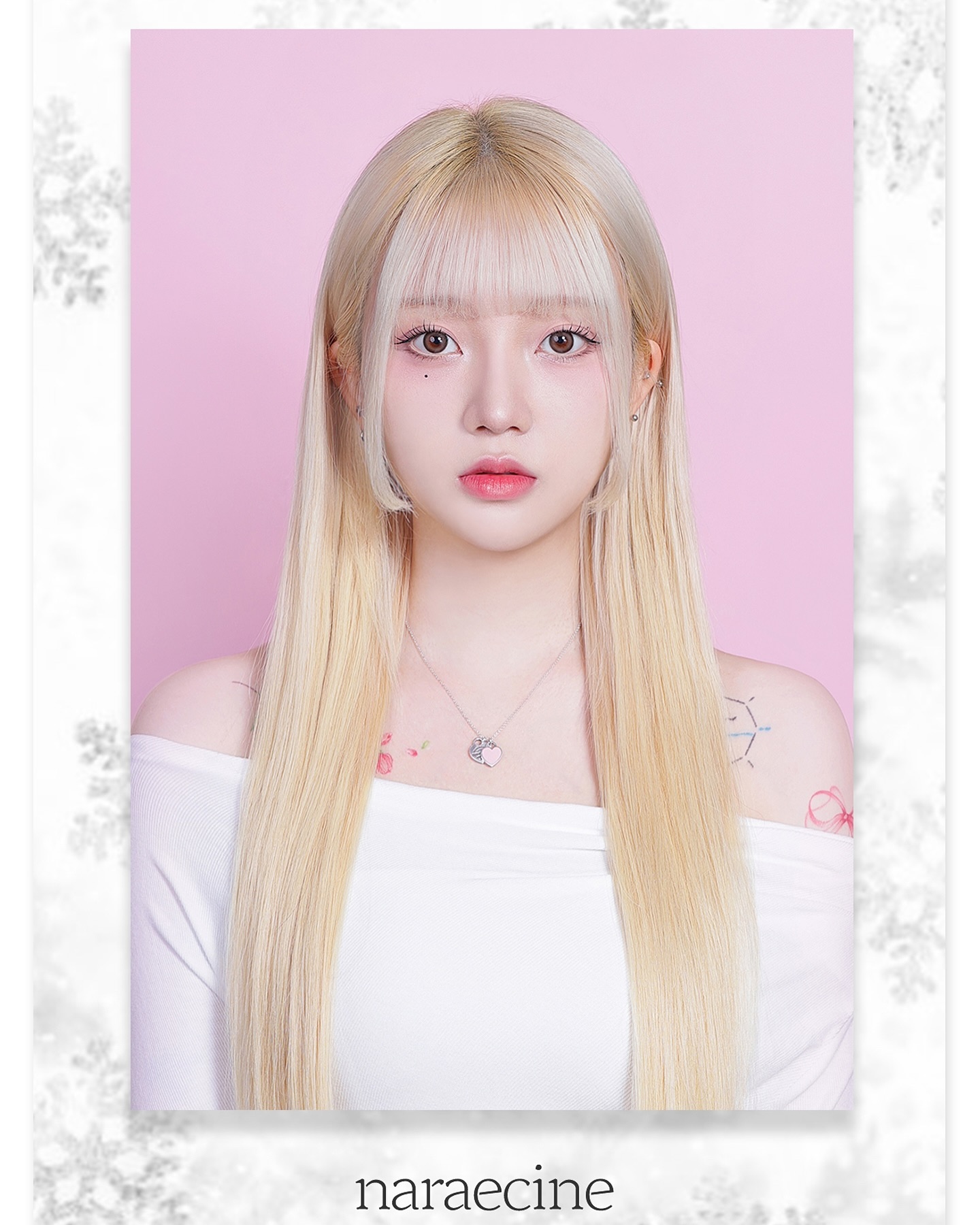 #민증사진 오랜만..❄️
-
단골 #사진잘찍는곳 naraecine 
.
.
.
.
#나래씨네골목사진관#민증#민증사진잘찍는곳#민증재발급#금발#금발머리#금발붙임머리#탈색#탈색머리#탈색염색#분위기#감성#증명사진#증명사진잘찍는곳#영등포사진관#신길동사진관#선팔#맞팔#미용인#히메컷#여자헤어스타일#여자헤어스타일추천