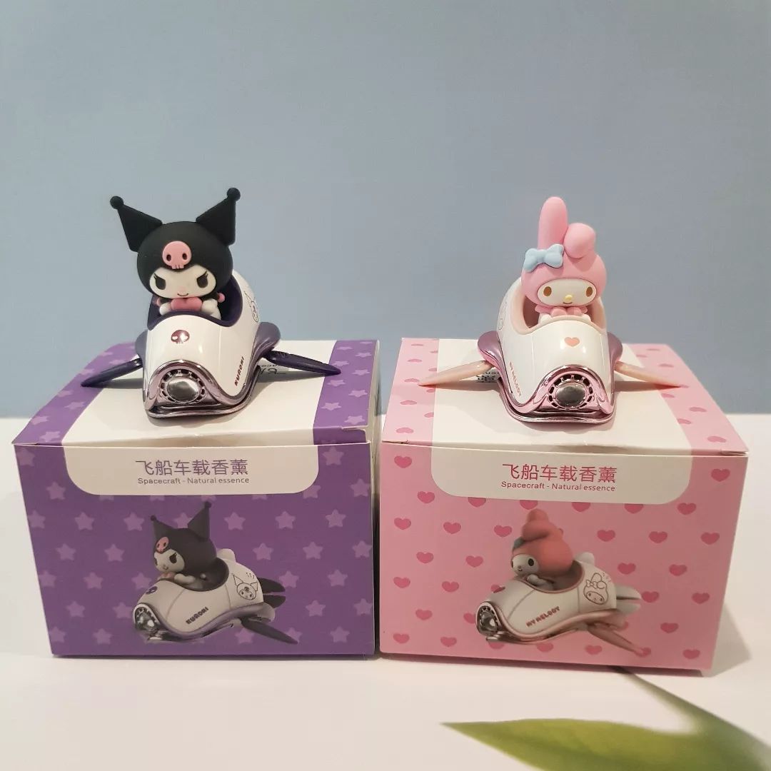 차안의 향기와 러블리함을 한번에~~♡

얼마전부터 차안에서 쾌쾌한 냄새가 나서
ㅠㅡㅠ 새로 구입한 차 방향제❤

딸의 취향으로 선택한🤷‍♀️
산리오 제품과

나의 취향으로 선택한🙋‍♀️
앙증맞은 귀여운 커플의 피규어세트😊

향도 너무 좋고 은은해서
차에 타는 순간 기분까지 좋아지고
향도 오래 지속되어 🚘

디자인 기능성
두마리의 토끼를 다 잡은 제품들~~♡

차안의 인테리어 효과도 한 몫함🚙
 
무엇보다 산리오 차량방향제는 불빛까지 나와
우리 딸이 너무 좋아해서 흐믓^^~♡

지인들 선물하기 부담없고 좋은 제품들이다🎁

혹시  구매 사이트가 궁금하신다면 🥰

산리오 차 방향제 구매한 사이트👇

https://m.smartstore.naver.com/ccm01205

앙증맞은 커플 차 방향제 구매 사이트👇

https://m.smartstore.naver.com/shdgss

#산리오방향제
#산리오차량용품
#차방향제
#쿠로미차방향제 #멜로디차방향제 #자동차방향제
#차량용품선물
#차량용품