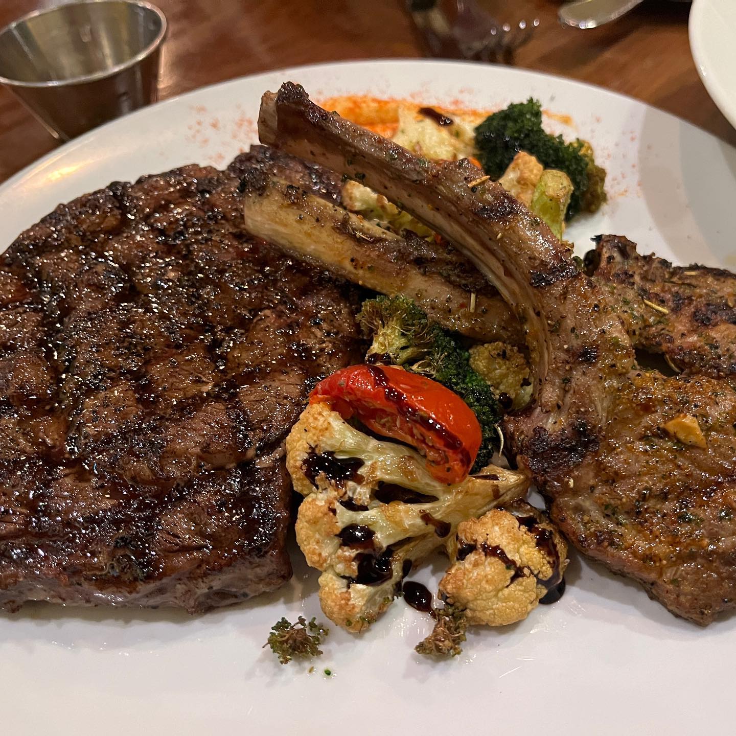 움파둠파 두비두바아아 #투움바파스타
가끔 이맛이 땡길때가 있단말이지ㅋㅋㅋ
.
젊은이들 처럼 인생네컷도 찍었는데
오빠 왜 오빠만잘나온거 골라가지고
나 모자이크해쨔나아아
.
이제 우리 뚱이들 만나기 한달전👶👶
늙은 애미애비 화이팅
.
애기들꺼 살꺼 왜케많어어 ㅋ사도사도 살것이 생기는 마법