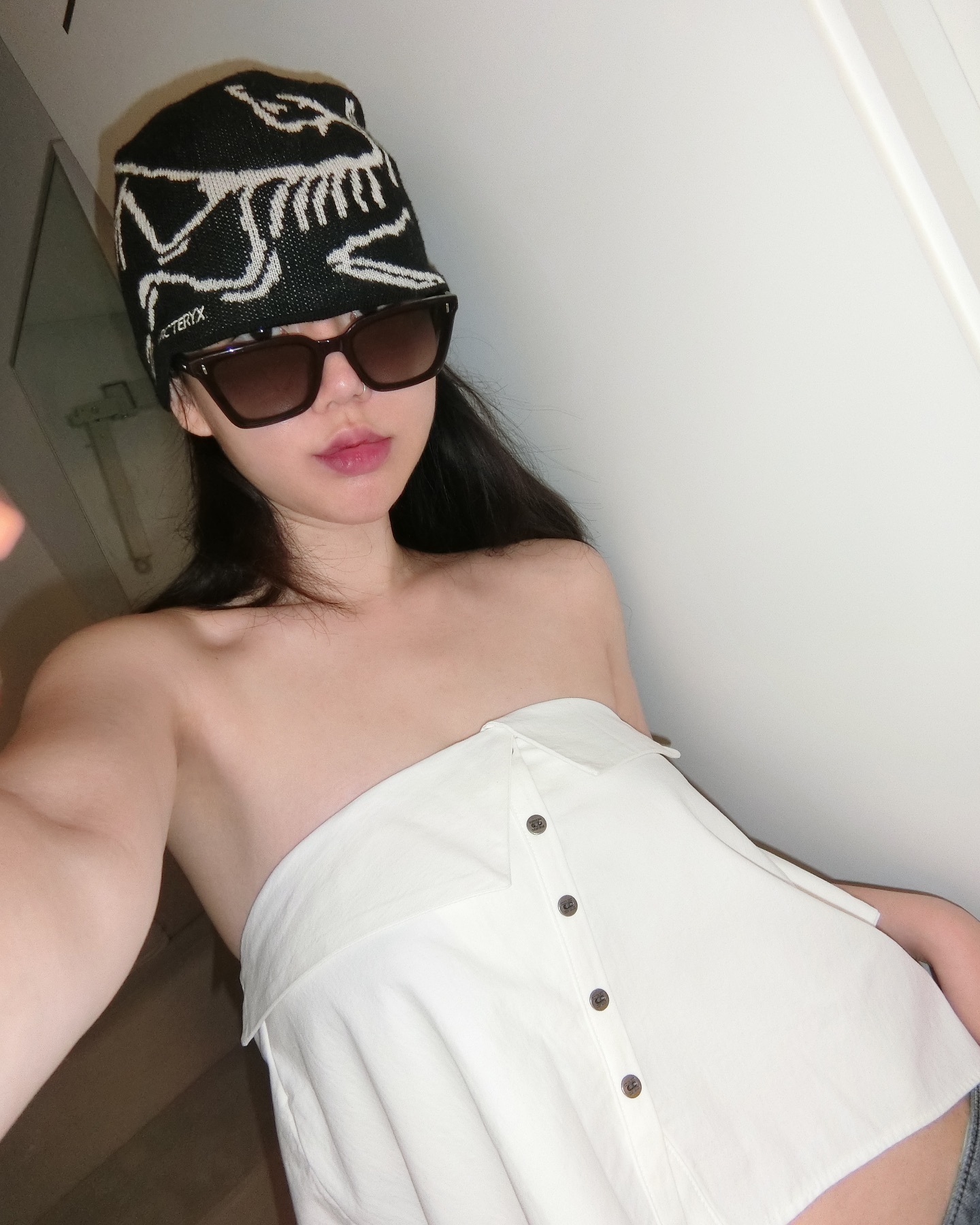 일할 때 쓰려고 산 카메란데.. 셀카를 더 많이 찍었네🫠 오늘 사진 끄읏