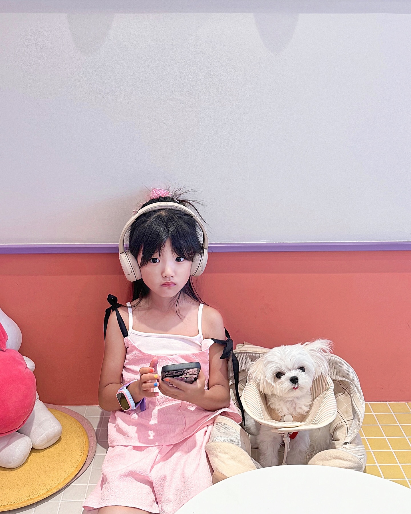 👧🏻🐶

우리집 귀여움 담당 혜린이와모찌
이젠 서로 없으면 안되는 존재🩷
처음 왔을때가 엊그제같은데 벌써 1년이다되어간다니
앞으로도 누나랑 이쁜추억많이 만들어가자🐾🐾

#애개육아