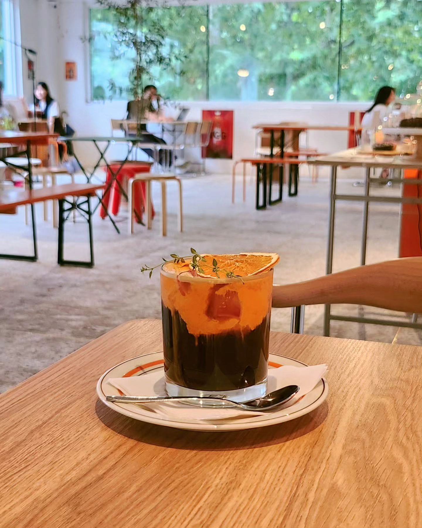 송파 VGG🍊

➿ Date. 23. 9. 20

➿ Menu. VGG슈페너

➿ Score. 💖💖💖💖🤍

⋆ ₊ ﾟ ☽ * ₊ ⋆

송파 VGG 
vgg.kr

•┈┈┈•┈┈┈•┈┈┈•┈┈┈•
📍서울 송파구 석촌호수로 290 3층
⏰평일,일요일 11:00~23:00 금,토 11:00~24:0
🗓휴무 없음
🐕반려동물 동반가능
🚗발렛주차가능
•┈┈┈•┈┈┈•┈┈┈•┈┈┈•​