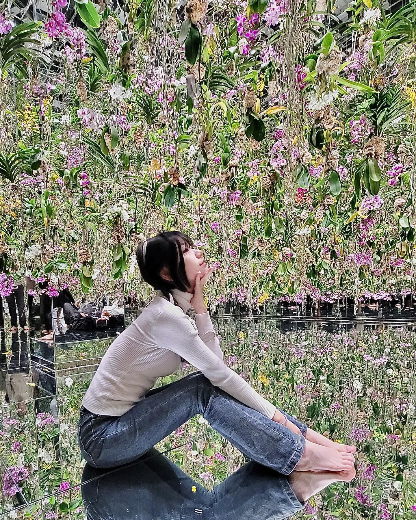 🪞💐

#도쿄 #전시회 #일본 #東京 #韓国人 
#日本 #teamlab #展示会 #08 #はな