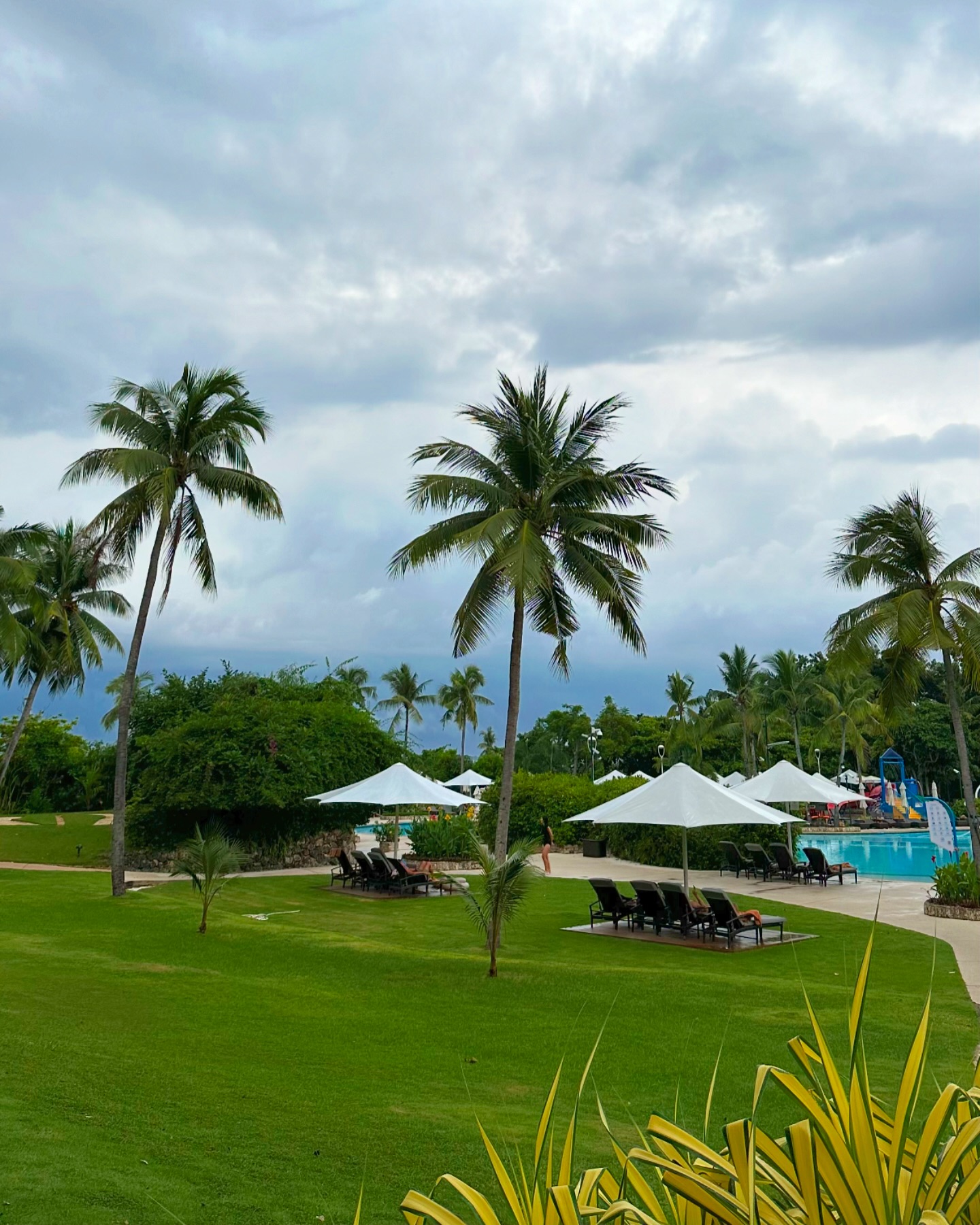 shangrilamactan 🏝️💚
햇볕쨍쨍, 흐린날, 비오는날, 심지어 천둥번개까지
모든 날씨를 다 만끽한 세부 막탄 라푸라푸, 그저 좋았던 샹그릴라 ✨