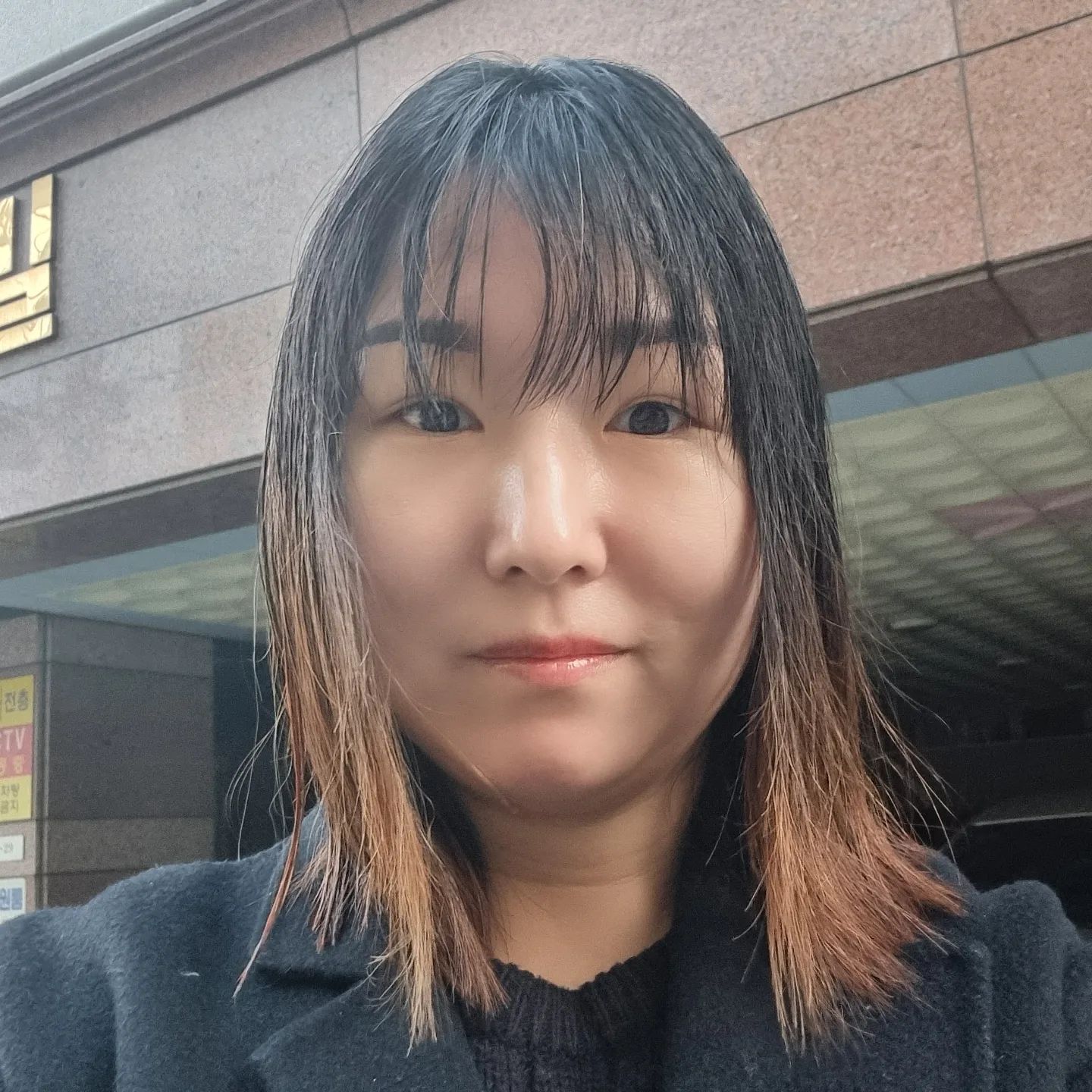 부산역가는중이에요
결혼하고 나서 처음으로 1박2일이네요^^
기대가 되네요ㅎ
마음이 편하지는 않지만 잘 갔다올께요

#첫1박2일 #아산가는중 #기대가됩니다