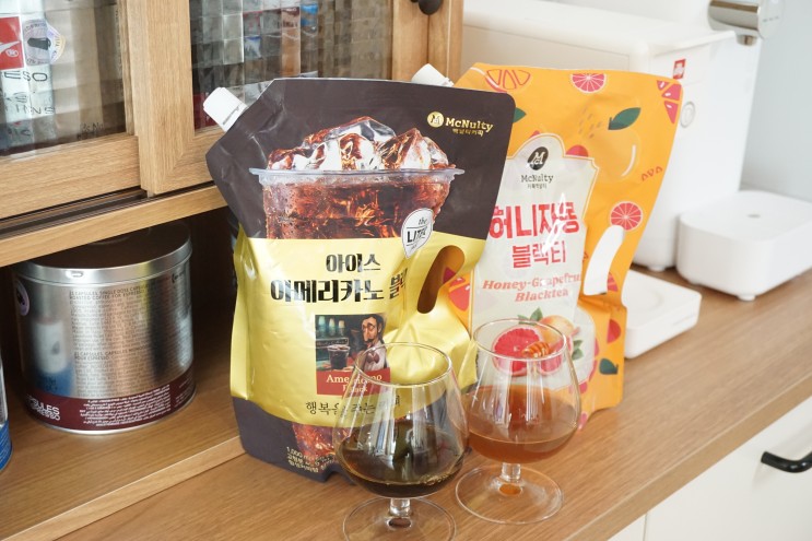 맥널티 커피 대용량파우치음료로 즐기는 홈카페 아아 자허블