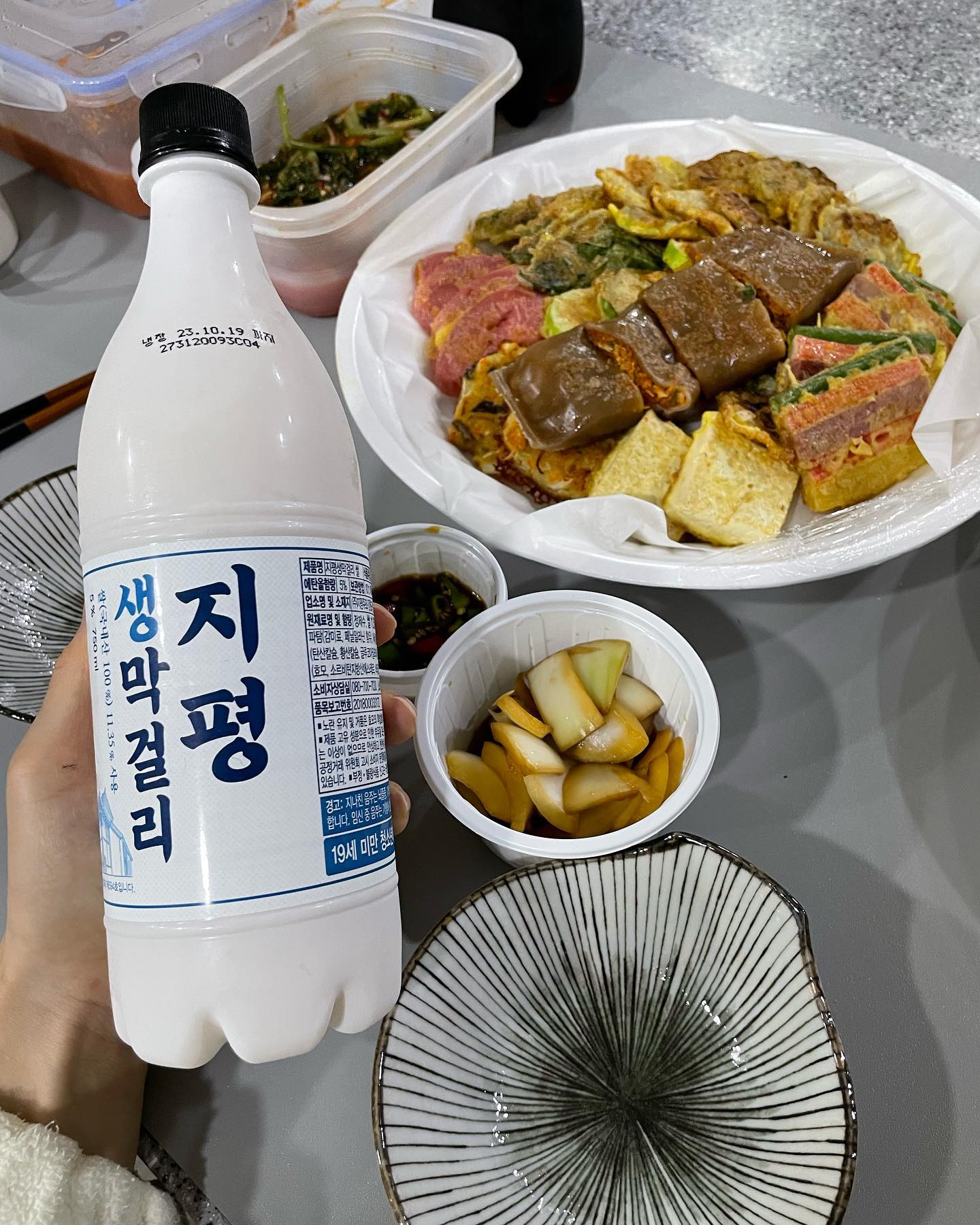 모듬전에 막걸리...ෆ
막걸리는 지평!! 
#지평막걸리 #모둠전 #ෆ