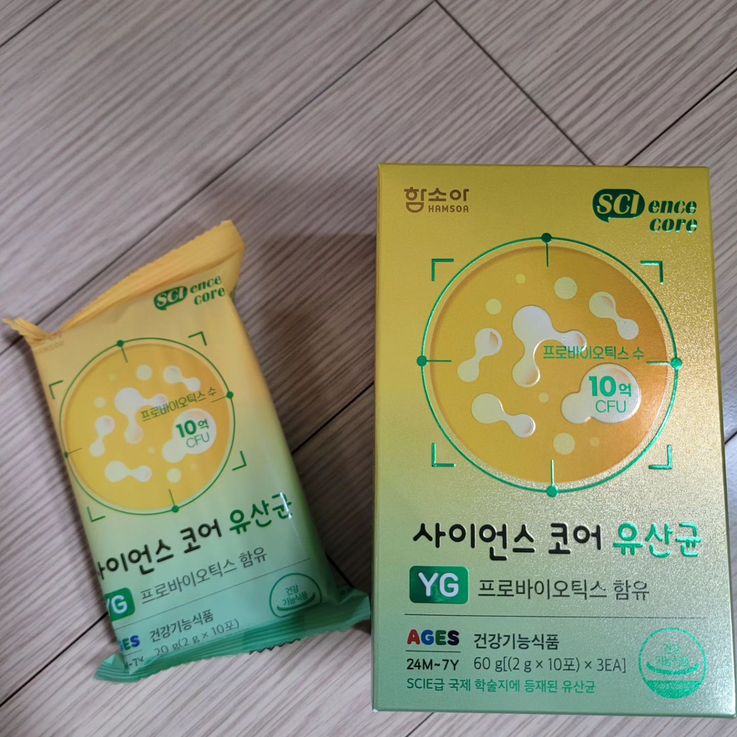 안녕하세요 오늘은 사이언스 코어 유산균YG 프로바이오틱스 제품인데요

저희 아이는 배변활동이 원활하지 않은 친구라 정말 늘 챙겨 먹어야되는 제품이에요.
장건강 관리를 해야하는 시기가 24개월부터 7세라고하는데요
물론 어른들도 관리해야하지만 아이들은 소중하니깐요!!
함소아만의 독점 배합 된 제품
아이들이 너무 좋아하는 맛으로 톡톡튀는 재미가 있는 제품이에요
입안에 넣고 너무 좋아하더라고요
사탕같이 느껴졌나봐요~
아이들이 좋아하는 맛이기도 하고 똑똑 터지는 게 사탕같기도 해서 아이들이 너무나 잘 먹는 모습을 보입니다. 유산균 섭취를 꼭 해야 되는 시기 연령별 맞춤으로 만들어진제품
매일챙겨먹어요

"함소아" 업체로부터 제품을

무상으로 지원받아 작성한 후기입니다

​

​

#어린이유산균 #키즈유산균 #유아유산균 #아이유산균

#함소아 #연령대별맞춤유산균 #유산균추천

#국제학술지유산균 #어린이대상인체적용 #지후맘

​