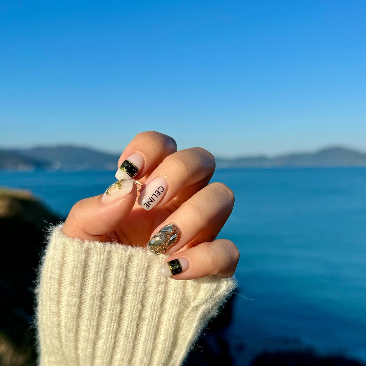 네일 할 맛 난다 💕 CELINE GOLD✨✨✨✨