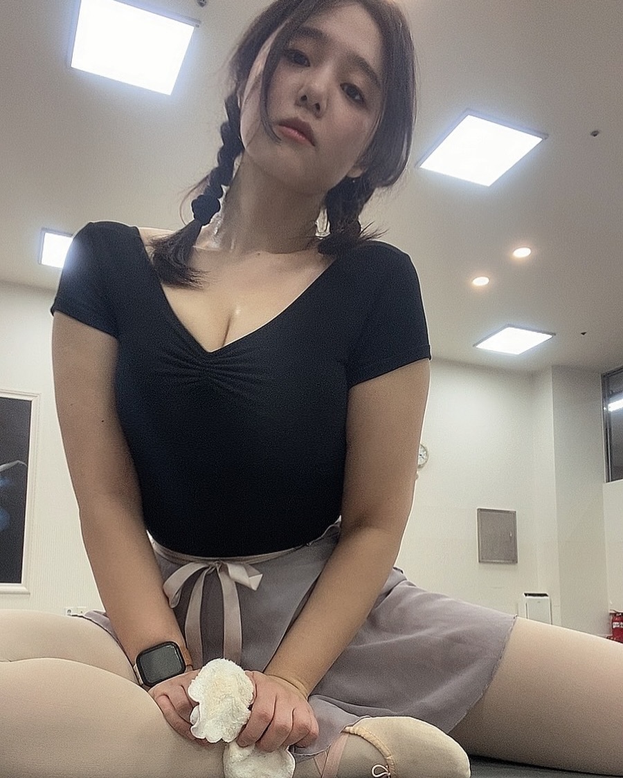 매번 너무 힘들지만 쌤이 칭찬해주면 또 그만큼 뿌듯한 게 없지
#오발완 아 오늘 아니고 어제구나