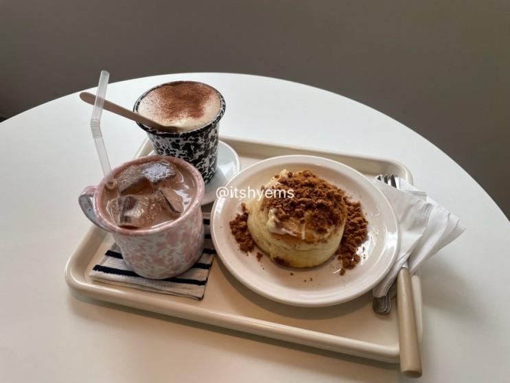 [수원/영화동]행궁동 서화문 시나몬롤 맛집 카페 - 소복상회