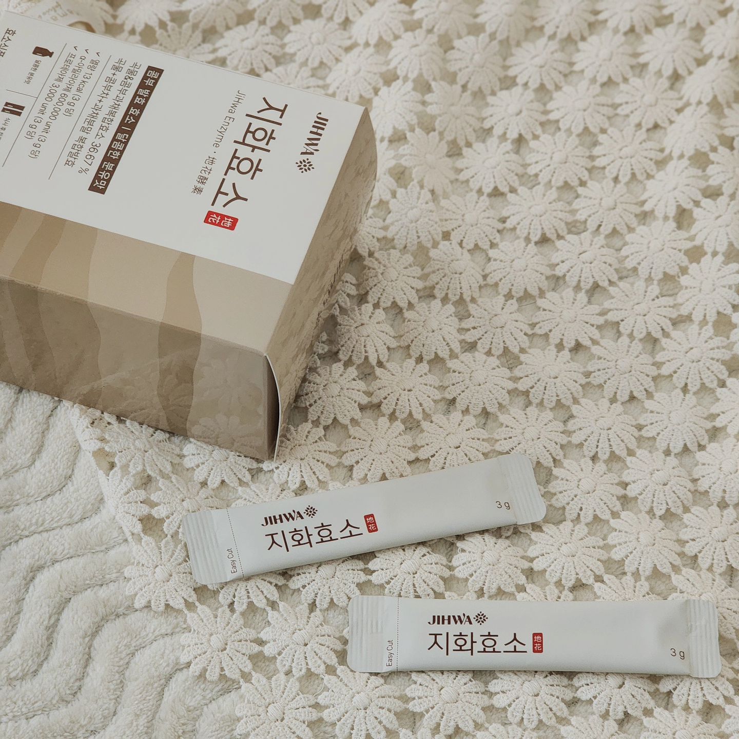 효소계의 에르메스 지화효소 𝙤𝙥𝙚𝙣 ✨

#100%발효효소 #임산부도가능

잘 붓는체질!?

단기 다이어트의 부작용 요요?
나이가 드니 소화능력이 부족해요!
변비와 가스가 차는 증상이 있다?!

식습관, 운동부족, 노화, 스트레스 등으로
체내 효소량은 자연스레 감소한다고해요

아기 키우느라 언제 나를 돌볼까요 😭
바로 지화효소로 "나" 를 사랑해주세요❤️

대한민국 3대 효소 모두 담은 효소 🩷

✅ 12종 곡물 발효 28개 과일 파인애플 제로 당 무알콜 콤부 효소
✅ 국내산 분유효소 임산부도 먹어요🩷
✅ 저분자발효 특허 글루텐분해효소
✅ 우리나라 여성 맞춤 효소에요 💛
✅ 100% 국내산 분유 넣었어요!

당 제로 여서 더더욱 좋아요 ⭕️

노폐물을 배출시켜줄 근본적인 해결책!

효소를 섭취해보세요 :)

📌 옵션

2박스 60포 
4박스 120포 
8박스 240포 

⏰ 공구기간 : ~4/24 까지

무료 배송 💛❤️

🚛 배송기간 : 평일 기준 2일 이내 출고

🔖 구매문의는 댓글이나 디엠주세요 ◡̎

#구매는프로필링크클릭✔️ #지화효소 #당제로 #효소공구 #효소다이어트 
#효소공동구매