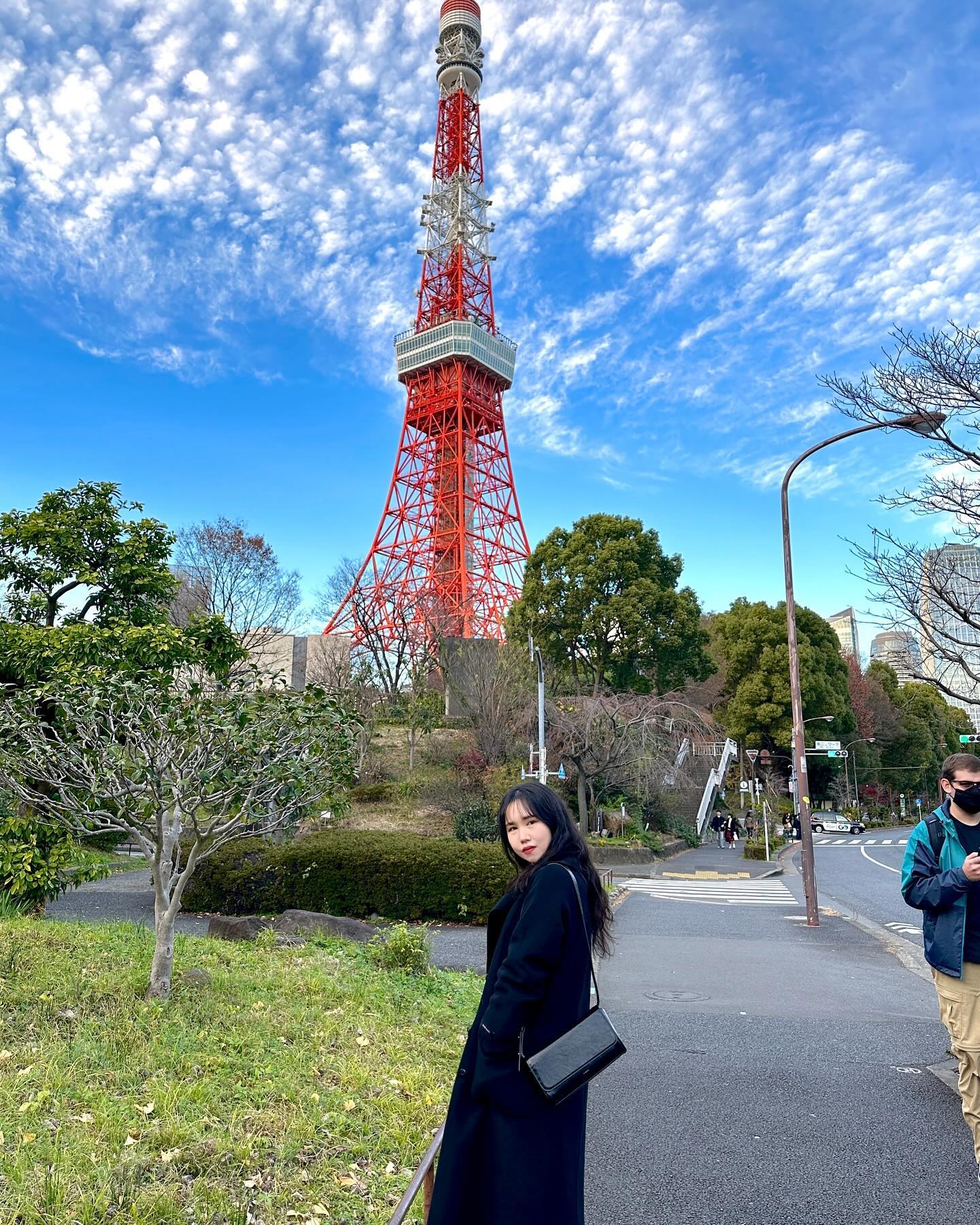TOKYO🇯🇵 도쿄가서 도쿄타워 보기 성공‼️

지난번에 오사카갈때는 뱅기 놓치고.. 도쿄와선 A형 독감걸려서 여행내내 골골대느라 제대로 즐기지도못함🥲

하지만 난 의지의 한국인! 도쿄왔는데 도쿄타워는 봐야지✌️