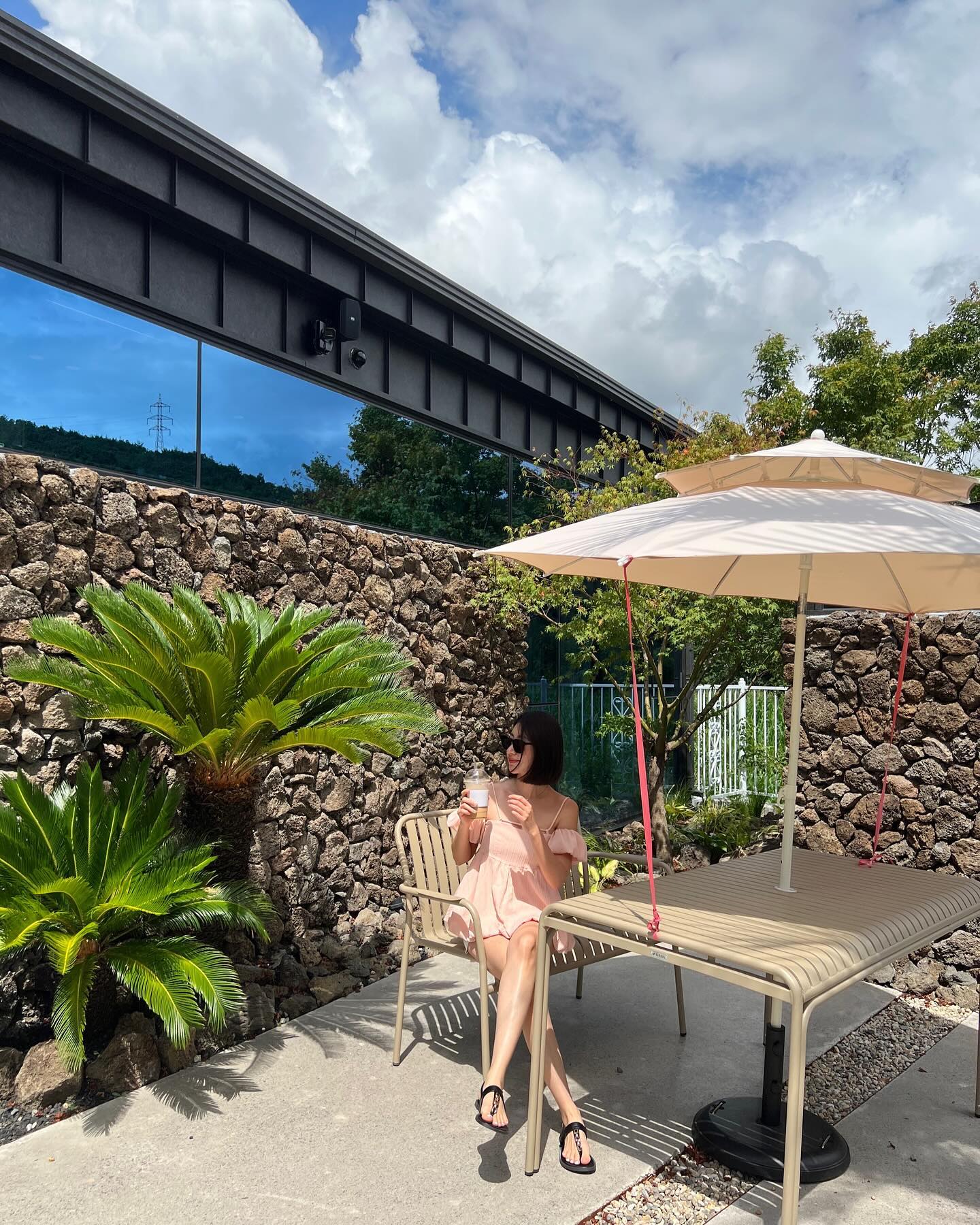 울산💚 

#일상 #데일리 #데일리룩 #daily #dailylook #8월 #여름 #summer #주말 #토요일 #울산 #여행 #travle #셀카 #셀피 #selca #selfie #셀스타그램 #ootd #전신샷 #아이폰 #소통 #좋아요