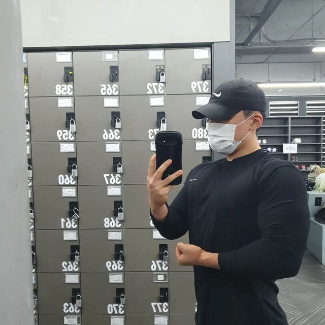 민규 on Instagram: "#협찬 #머슬리안

머슬리안 긴팔티입구 오운완

옷 원단이 도톰하구 부드러워서
운동하는데 땀도 잘나구 편하구
너무좋네요👍👍
@musclian_r
.
.
쬐끔한 어깨 탈출을위해..🔥
.
.
.
.
#남자긴팔티 #머슬핏#트레이닝복 #운동복 #남자티셔츠 #잠백이 #좋아요 #헬린이그램 #좋반  #헬스트레이너 #셀스타그램 #운동하는여자 #운동소통 #헬린이그램 #헬창 #운동하는남자 #헬린이 #muscle #헬스타그램 #fitness #health #훈남 #l4l #gym #bodybuilding #bodybuilder #헬린이의하루"